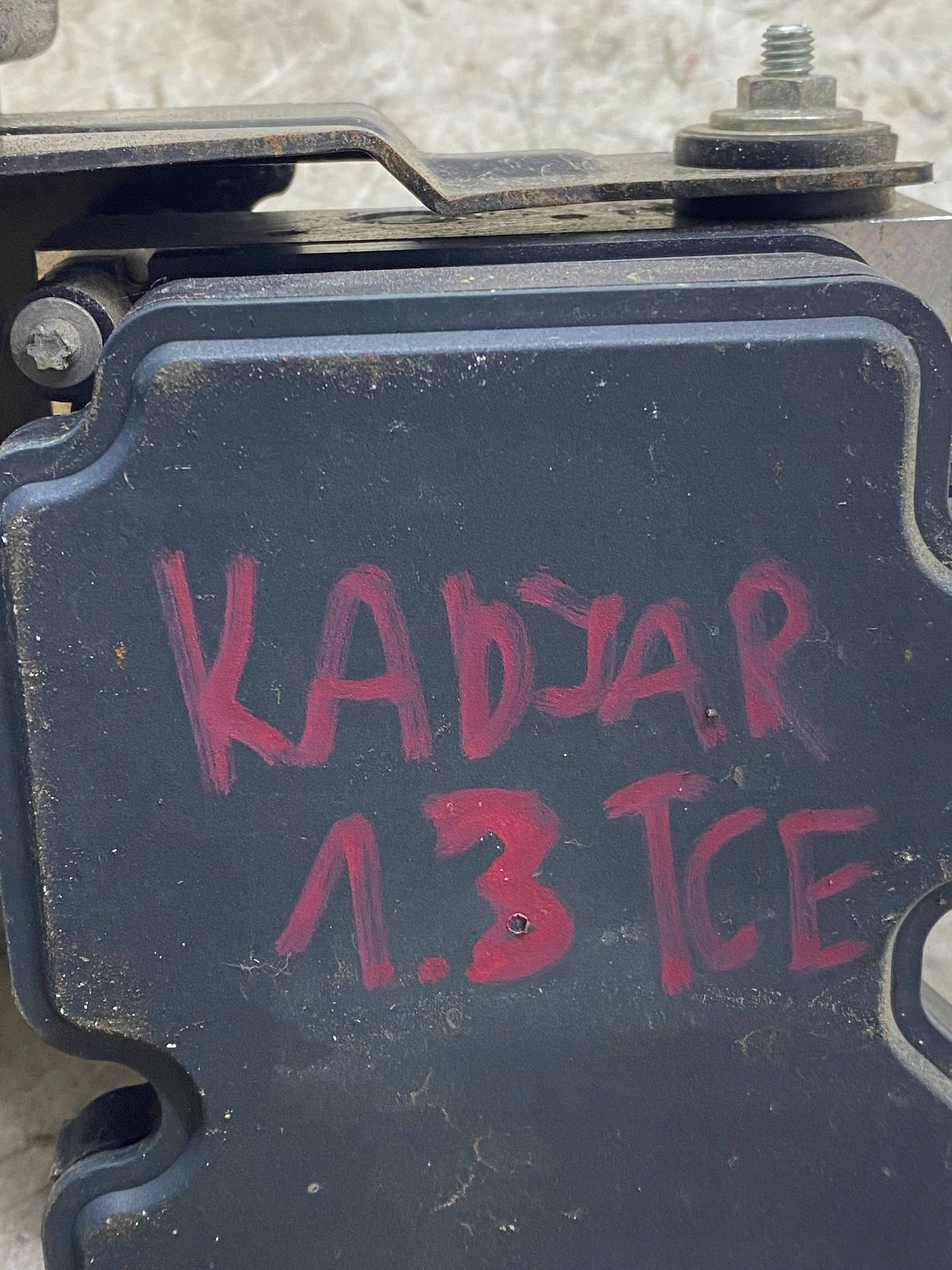 RENAULT KADJAR pump ABS brake 1.3 TCE 476608240R