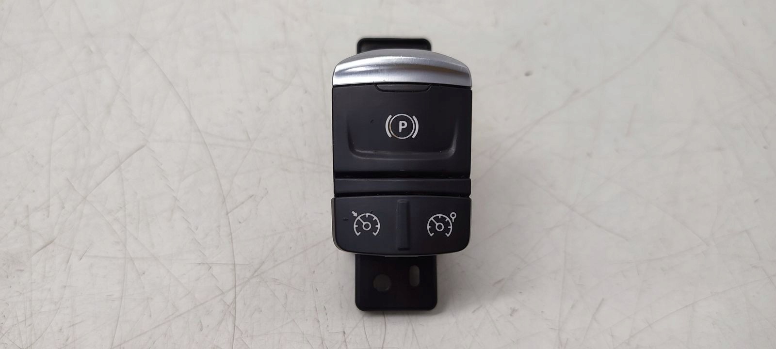 switch electric brake button Renault Megane IV