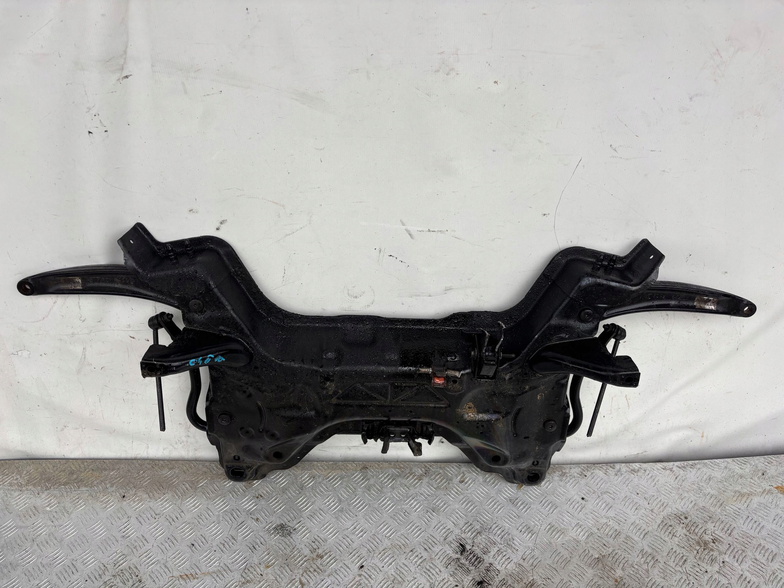 Vorderachsträger Achsträger träger CITROEN C4 II 10- 1.6 E-HDI