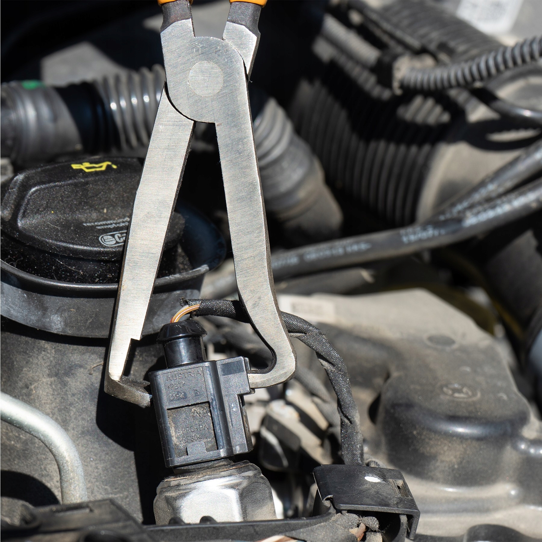 Szczypce do rozłączania wtyczek zaciskania kostek elektrycznych do świateł Rodzaj szczypce zaciskowe