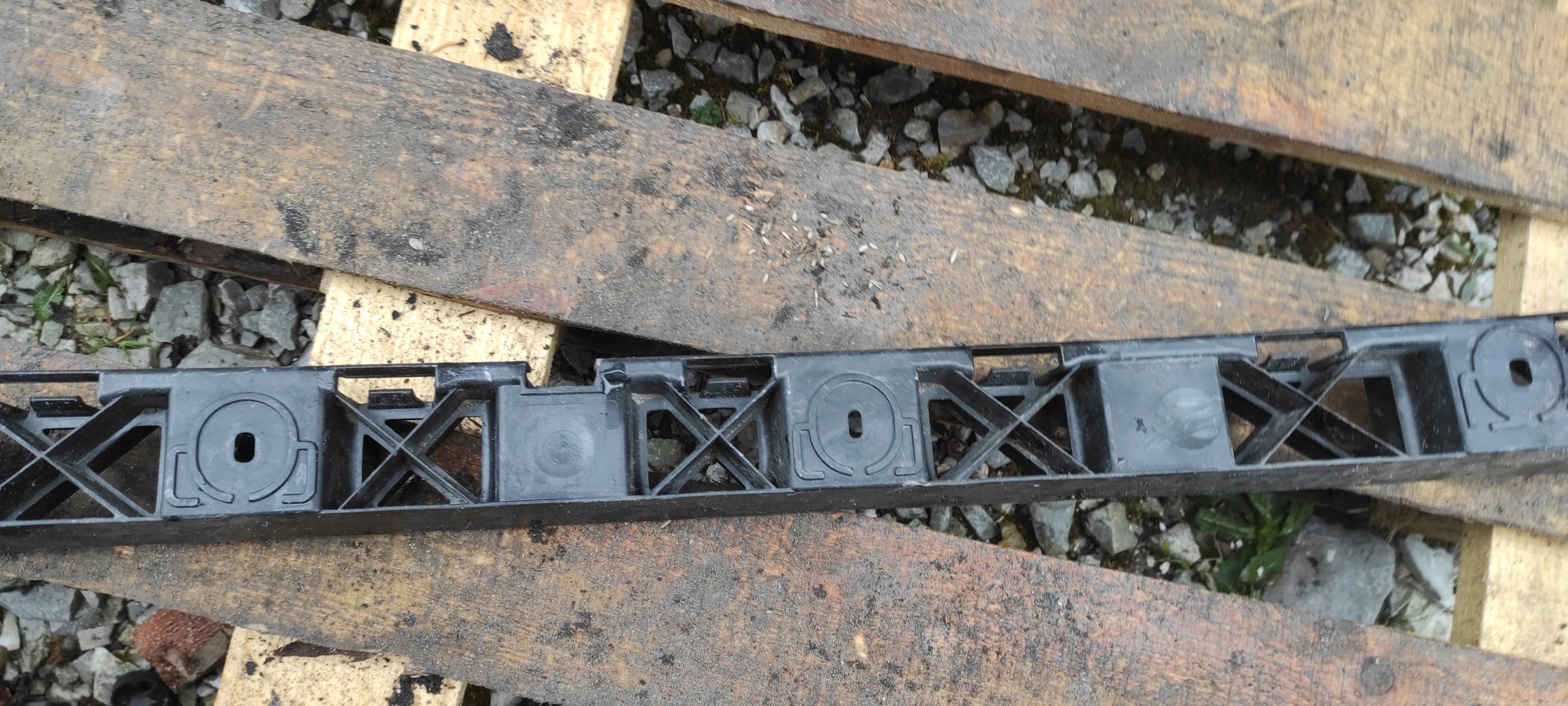bumper bracket rear part AUDI A6 C7 sedan 4G5807458A
