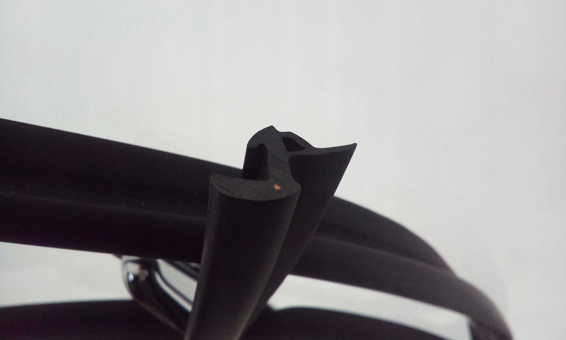 uszczelka szyby czolowej kia carens i 99 02 Producent części Inny