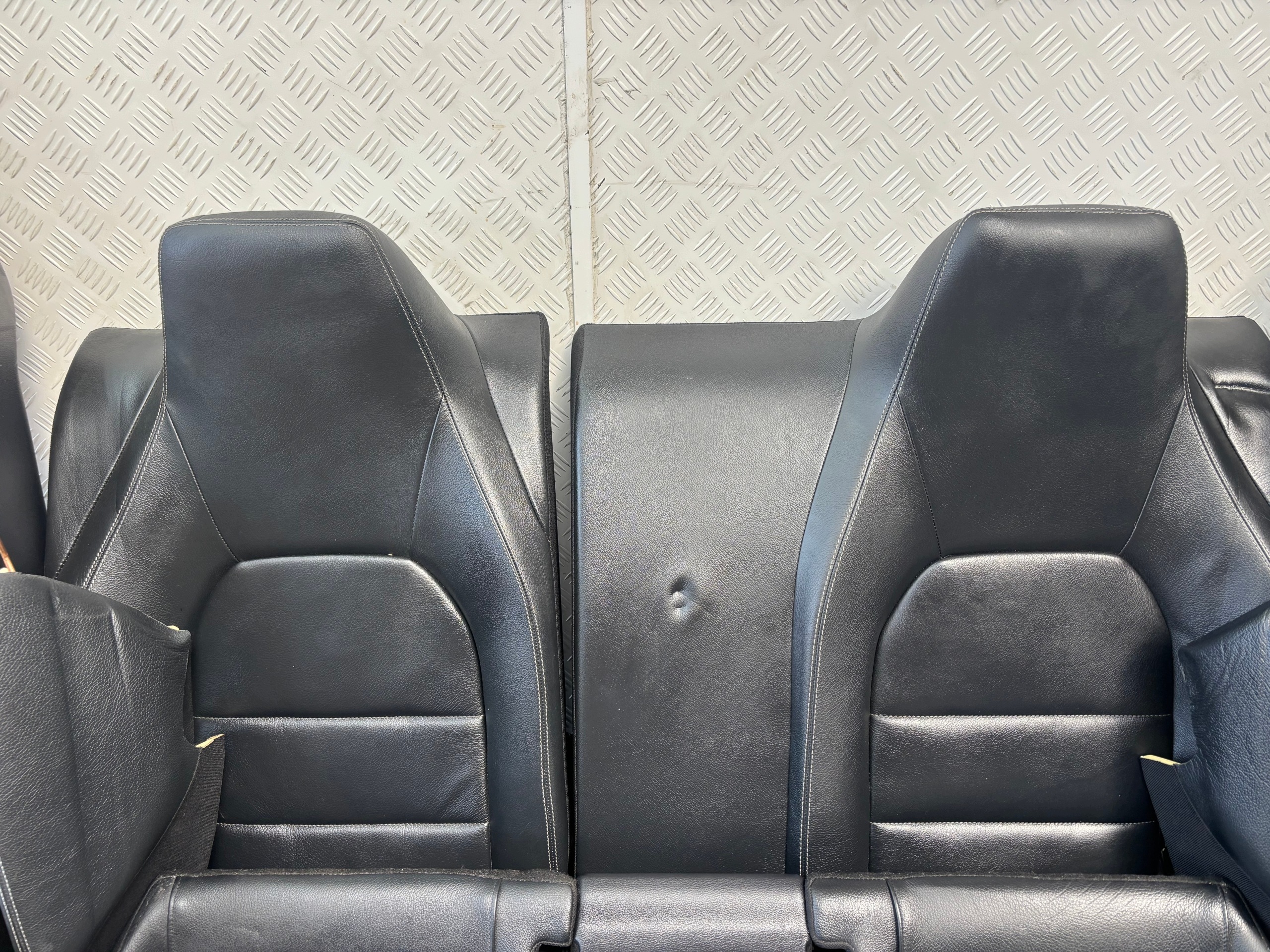 MERCEDES E-KLASA W207 COUPE seats front seat side upholstery leather