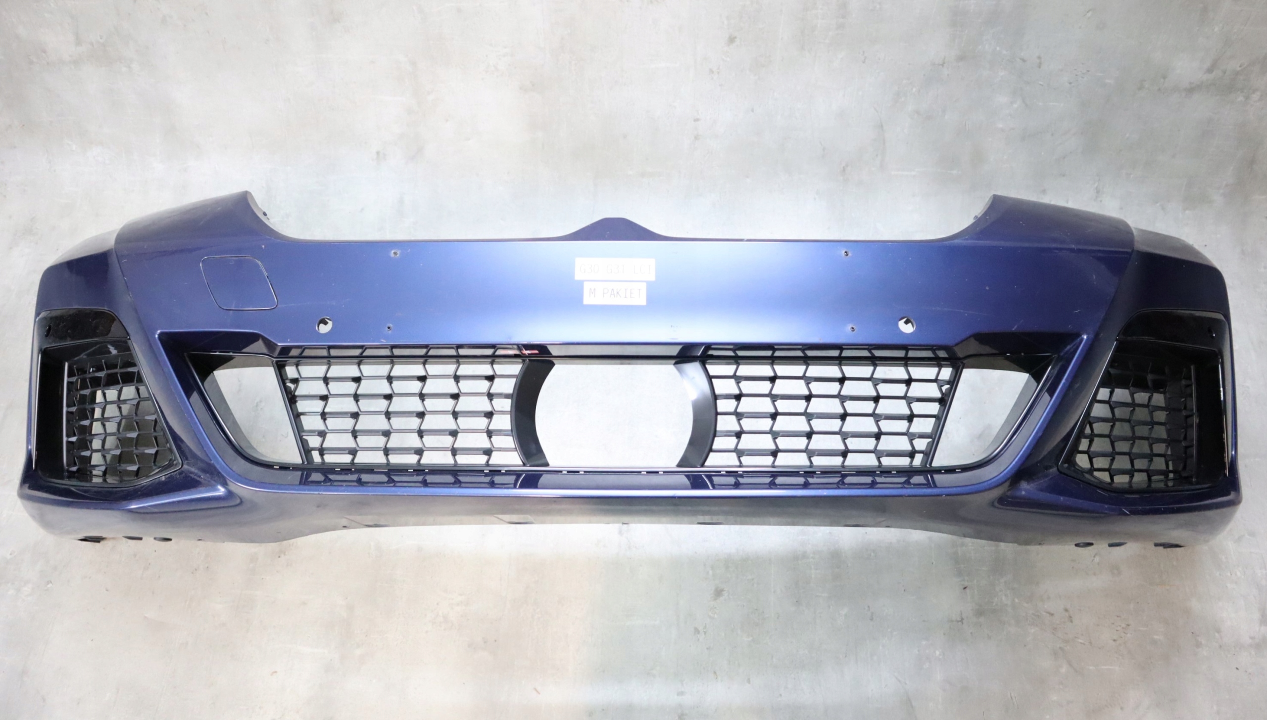 ZDERZAK BMW 5 G30 G31 M PAKIET LIFT NA PDC PARK ASSIST LCI NA RADAR ACC