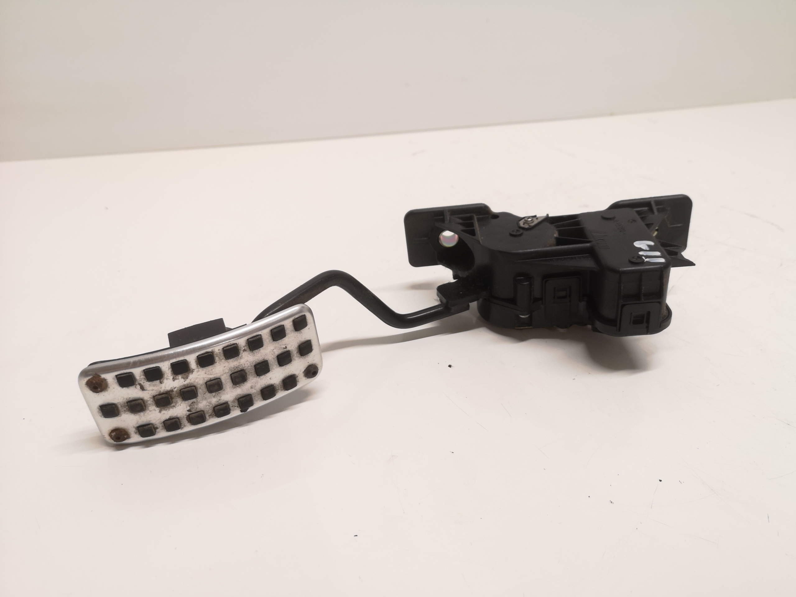 APM30-005 - MITSUBISHI GRANDIS 2.4 03-ПОТЕНЦИОМЕТР ГАЗА