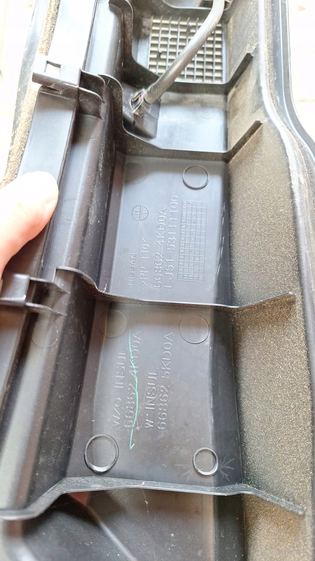 torpedo plastic NISSAN NAVARA D23 NP300 668624KD0A