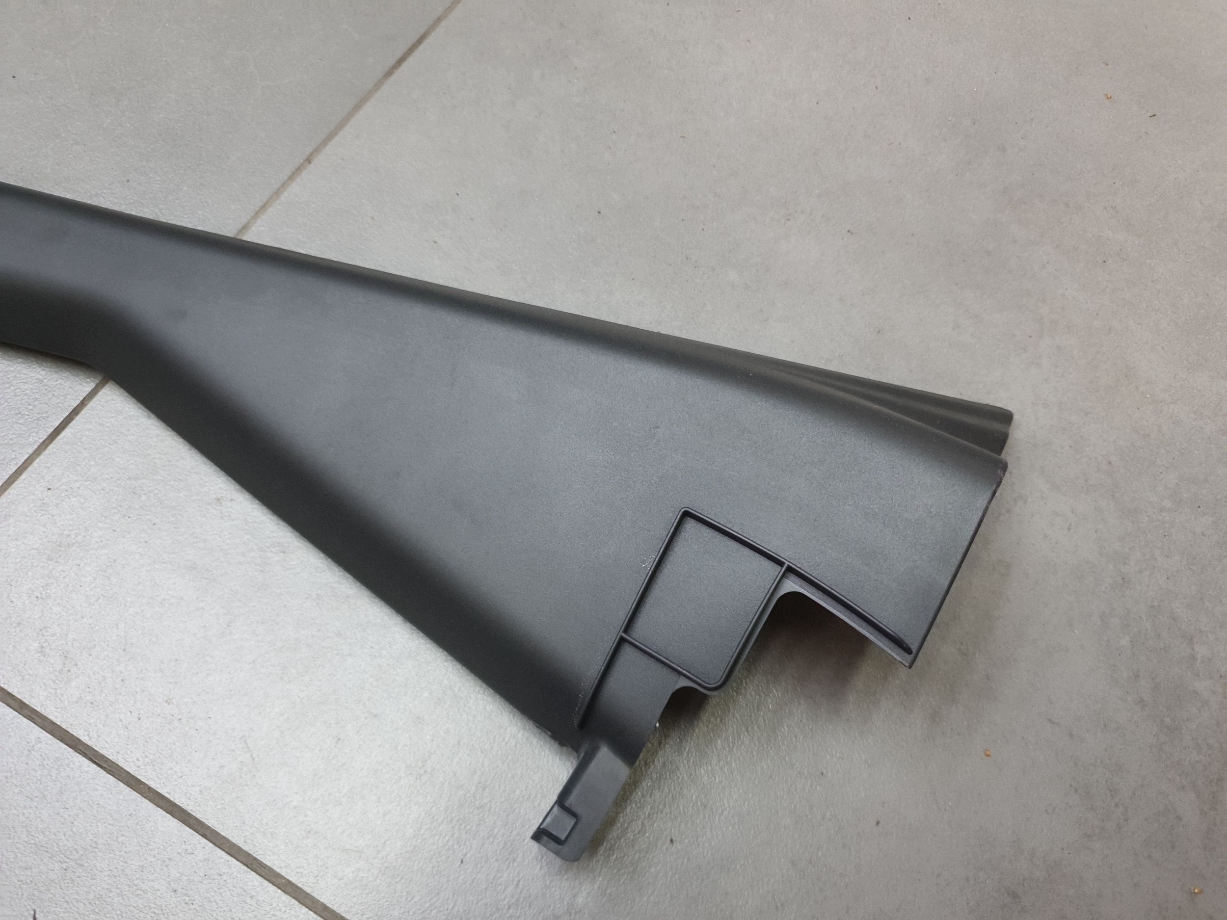 Audi SQ6 e-tron frame cover door right rear part 85H867672