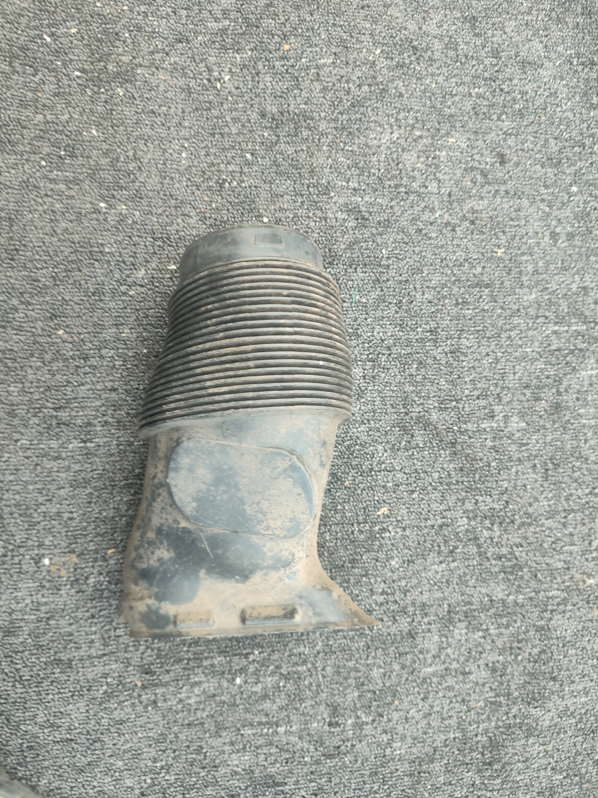 rohr dolot Schlauch luft VOLKSWAGEN T5 7H0129647B