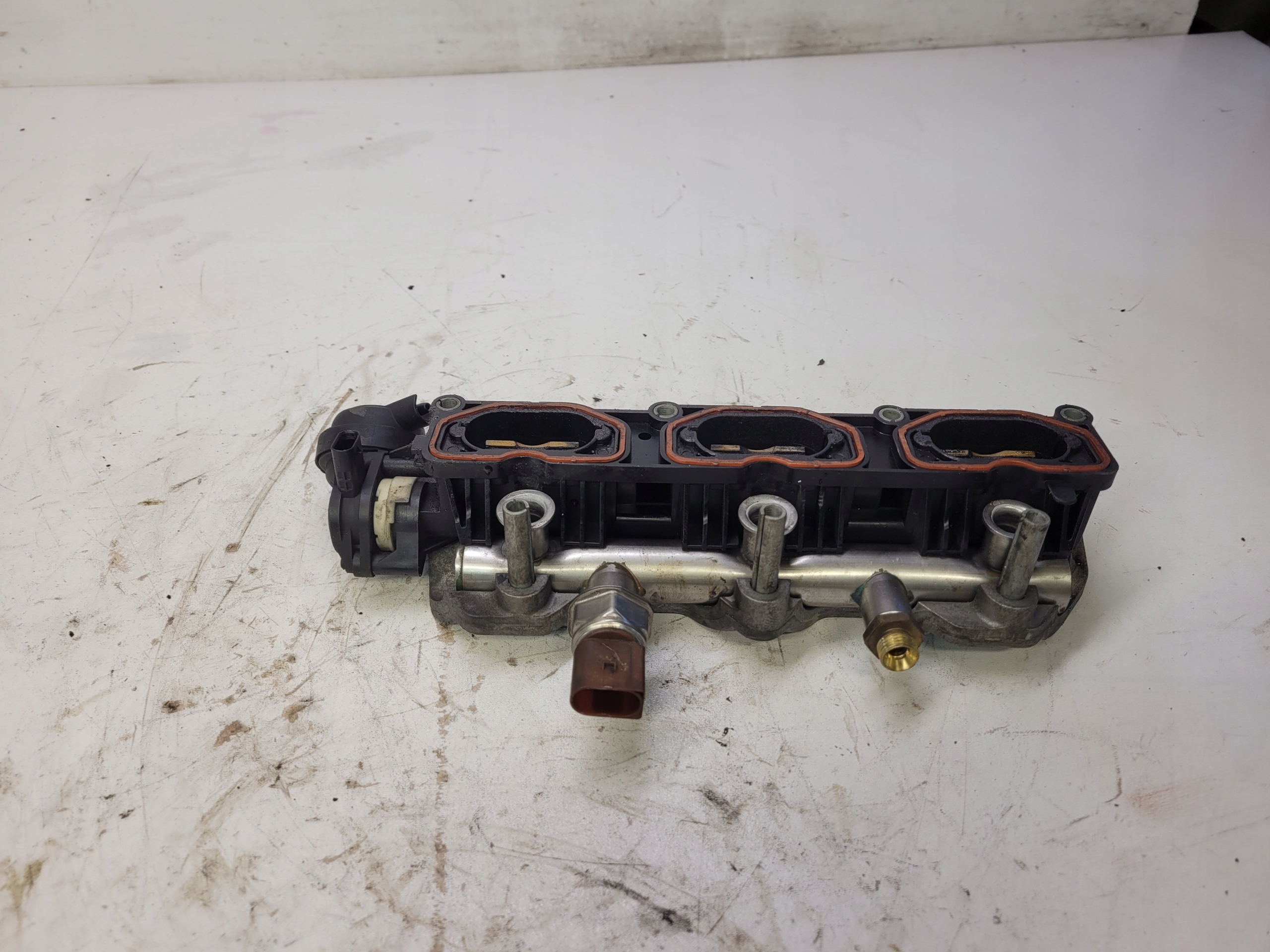 intake manifold AUDI S4 S5 A6 3.0 TFSI 06E133109AB