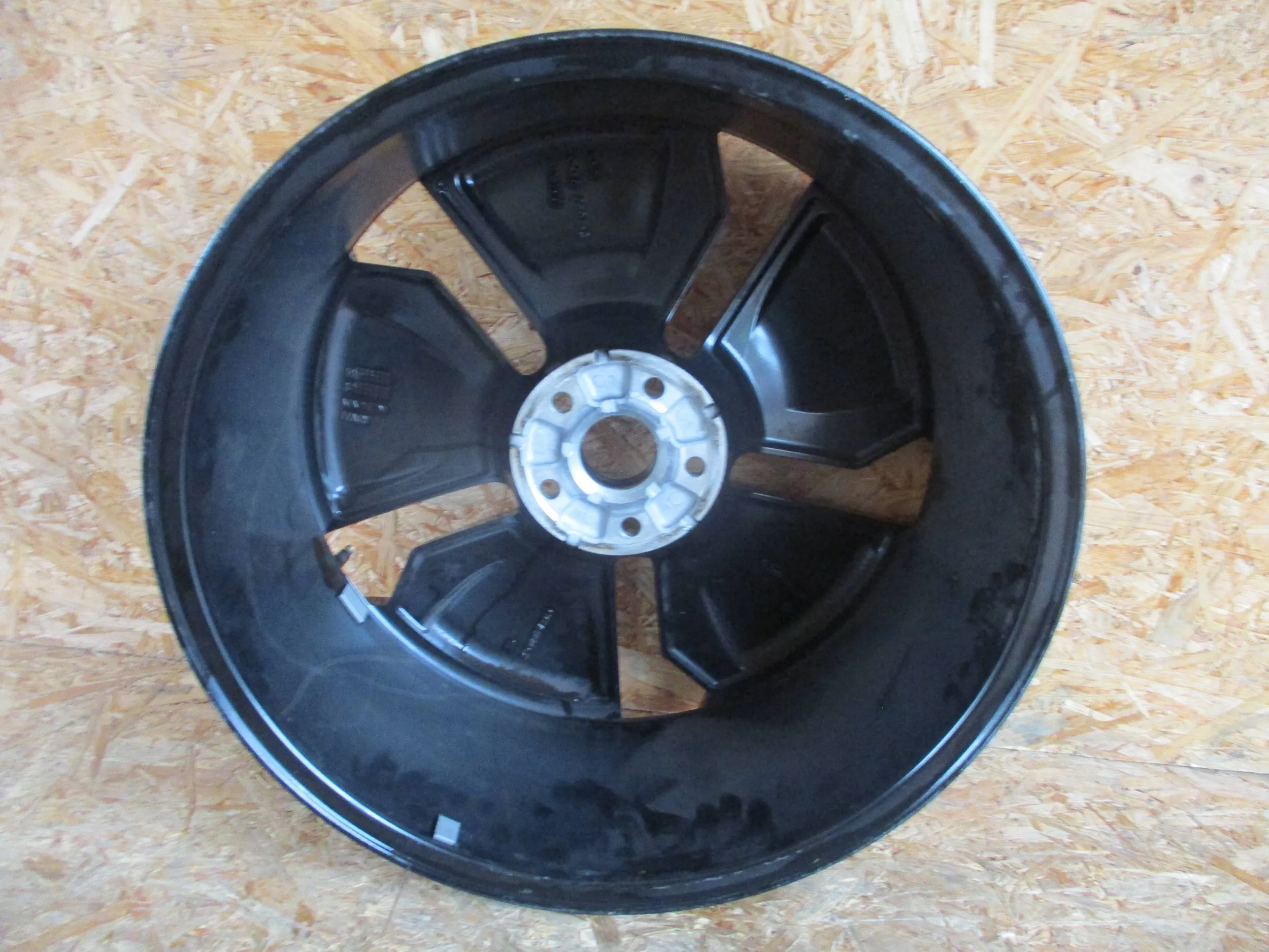 disk hliníkový VW ID3 7,5Jx20 ET44 5X112