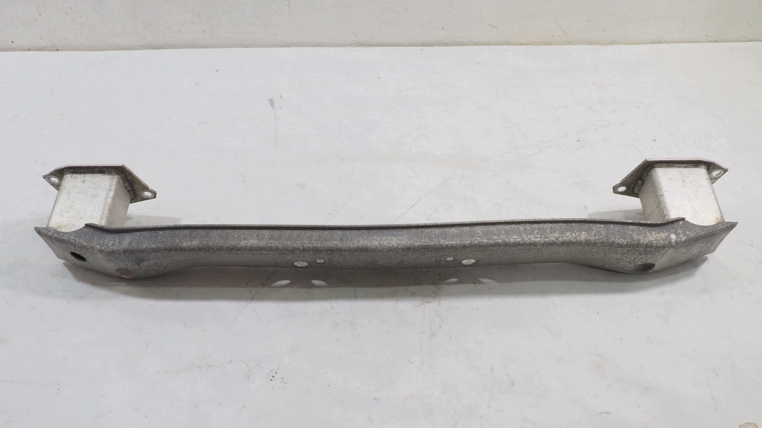 Opel Astra V K Kombi bumper support rear part 39193222