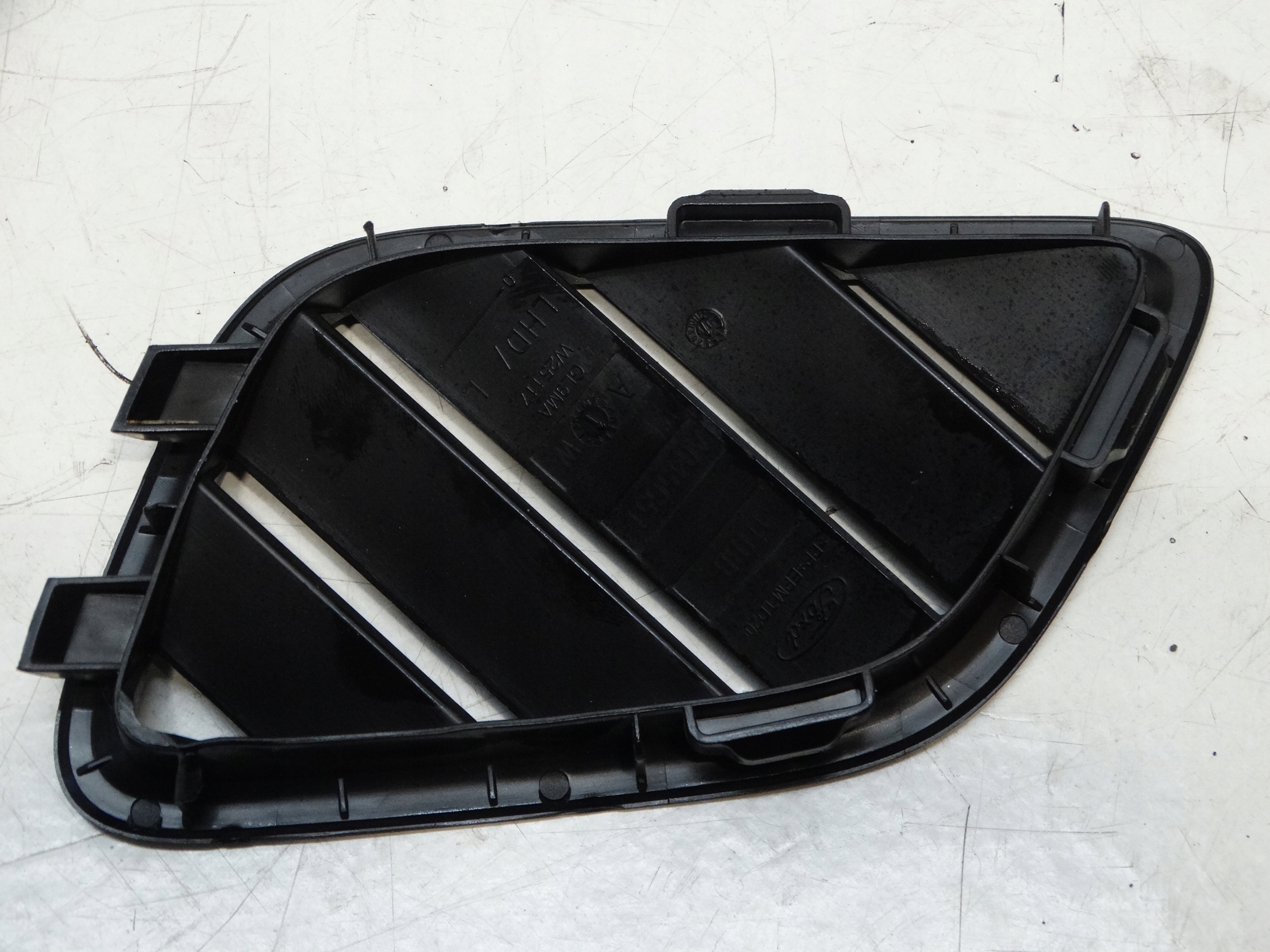 grid air conditioning devices left front FORD FIESTA MK8 H1BB-A045G51-A