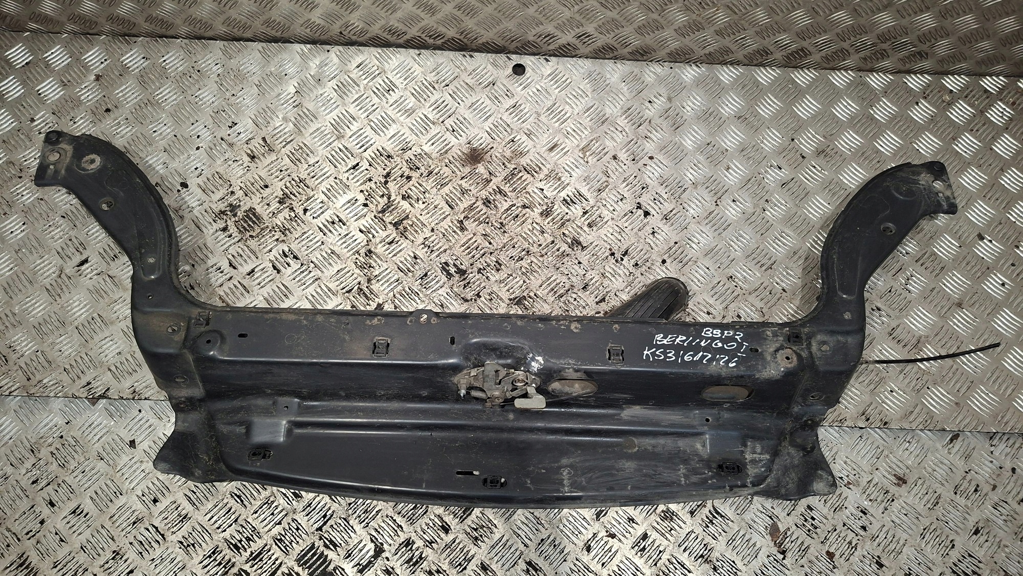 support panel for radiators upper CITROEN BERLINGO and