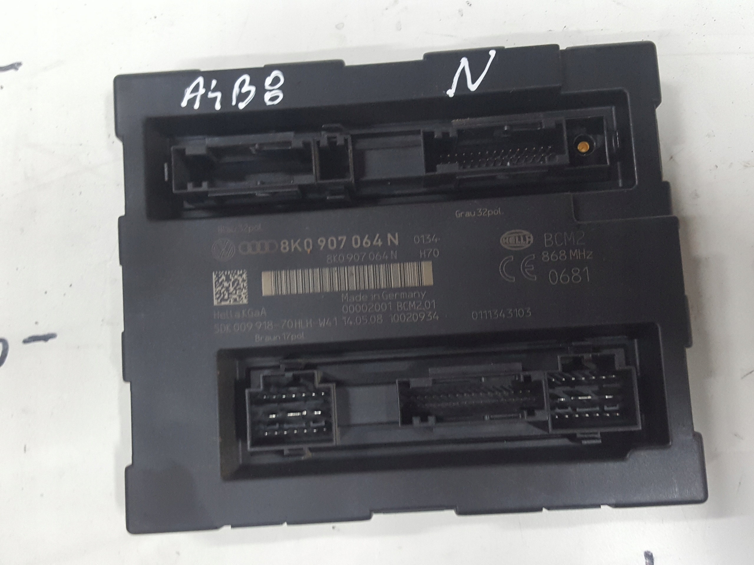 блок комфорта Audi OE 8K0907064N