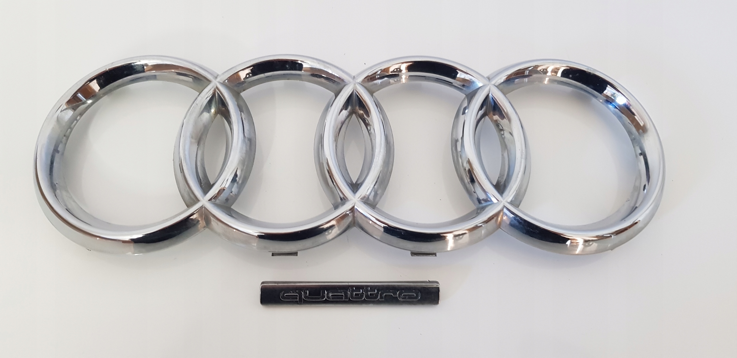 AUDI S3 Q3 S-LINE ЗНАЧОК ЕМБЛЕМА