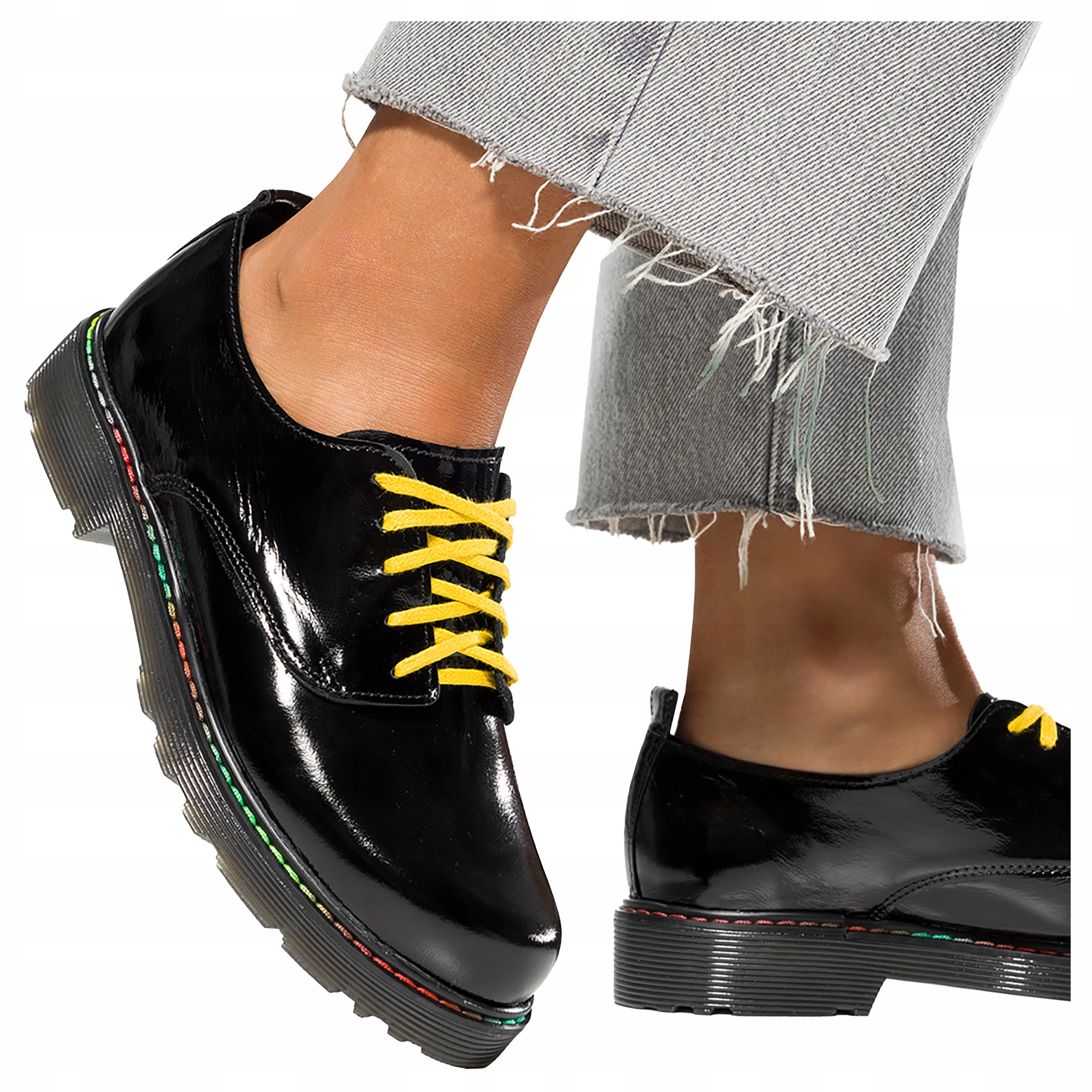 Lakované Dámské Kožené Polobotky Šněrovací Polský Výrobek r 39