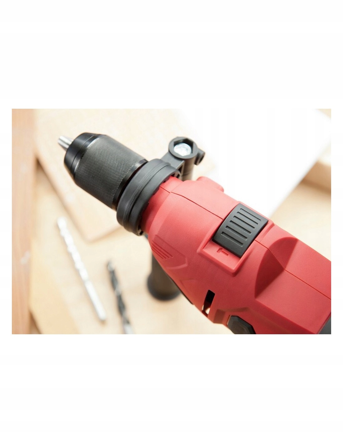 SKIL 6725AA WIERTARKA UDAROWA 710W GLOWKA METALOWA Producent code HD1E6725AA