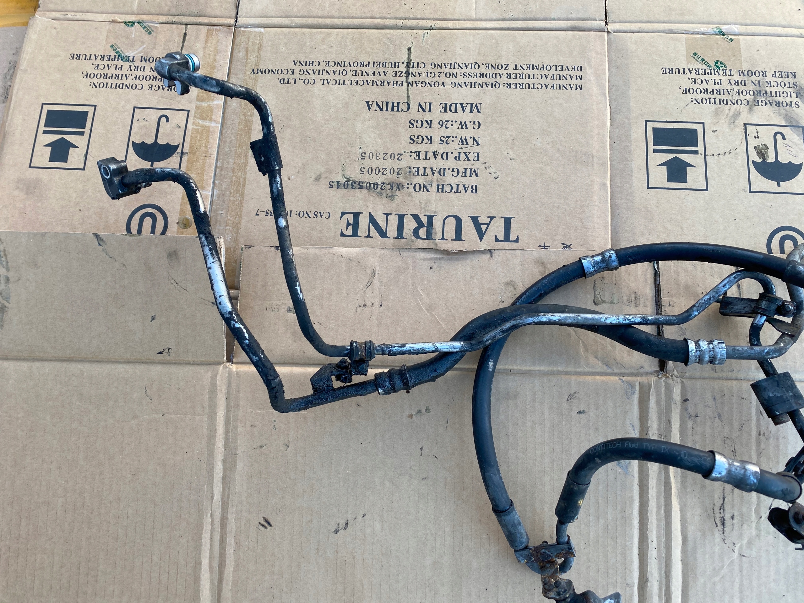 PRZEWODY WEZE OLEJOWE SANEK BMW M5 F10 Producent części BMW OE