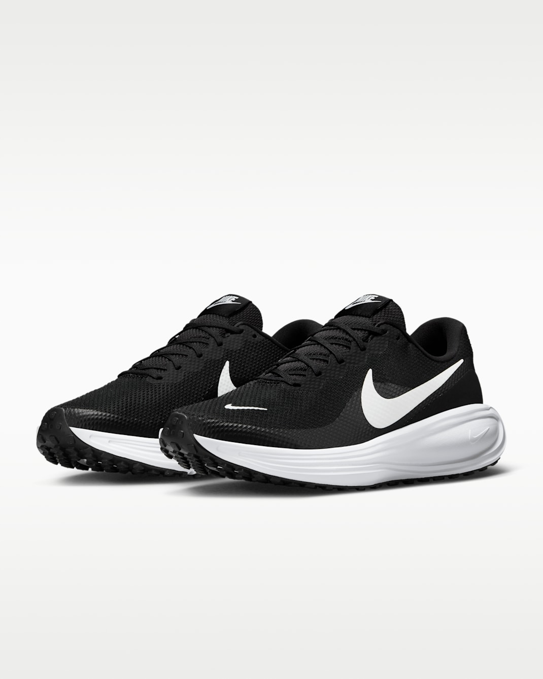 Pánské sportovní boty Nike Revolution 8 černé běžecké HJ9198-003 vel. 42.5