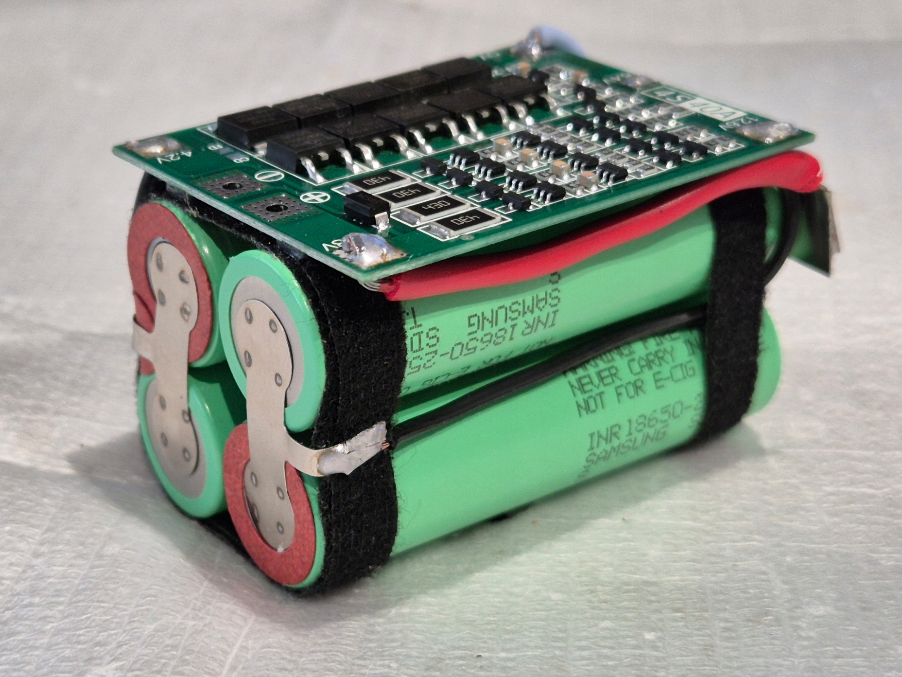 Akumulator Pakiet 4S1P 14,4 V z Bms 40 A balanser 2,5 Ah 18650 Samsung R25