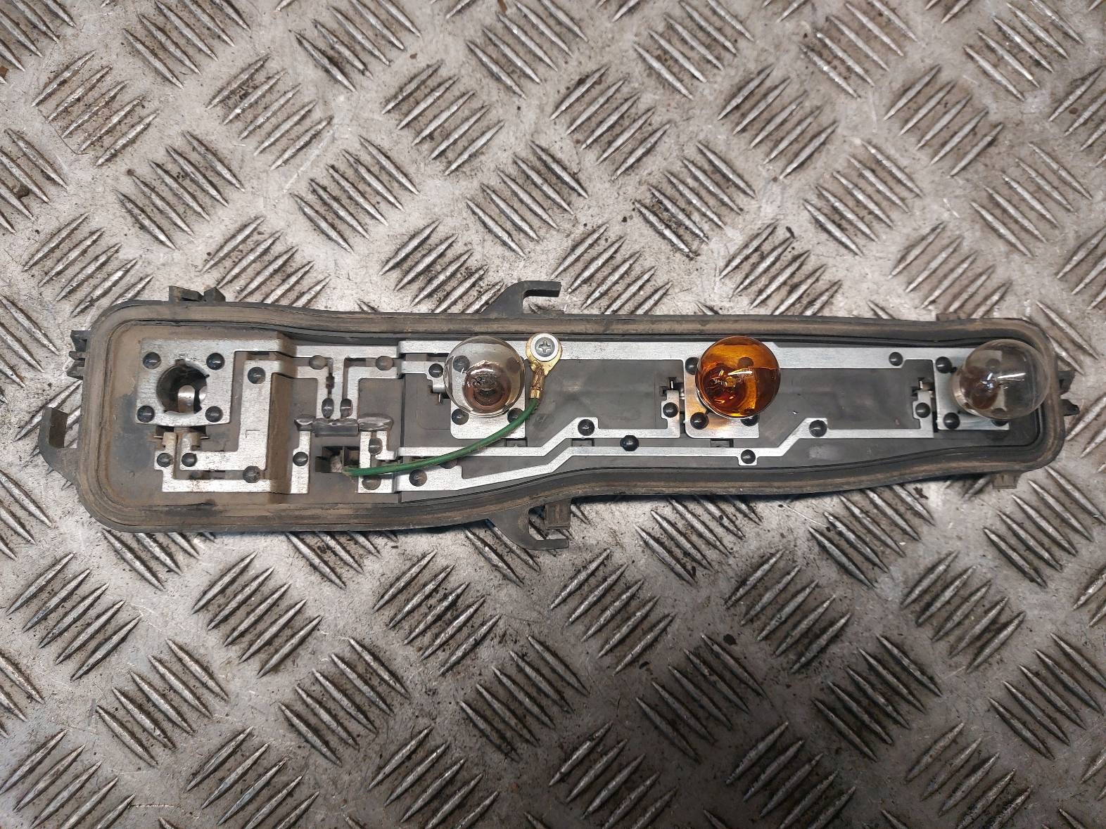 light housing left rear part PEUGEOT BIPPER and 132050
