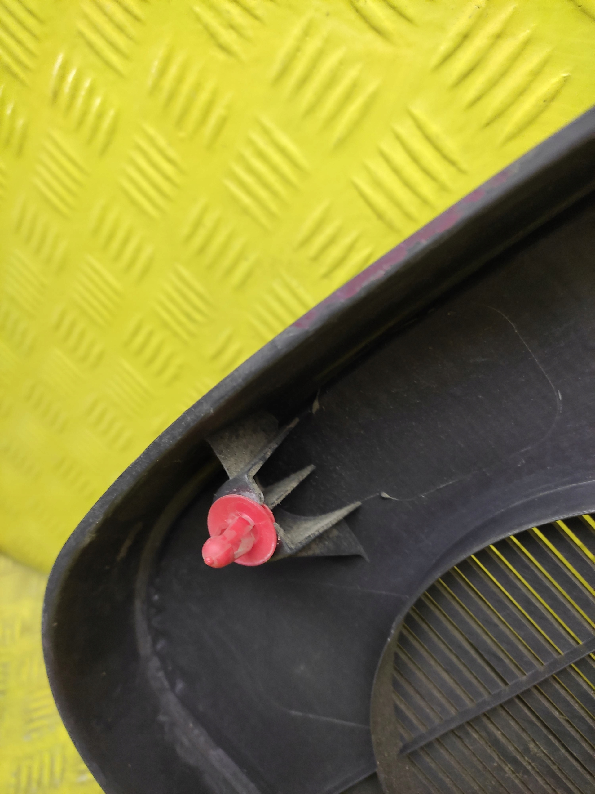 DAIHATSU YRV upholstery door left rear part