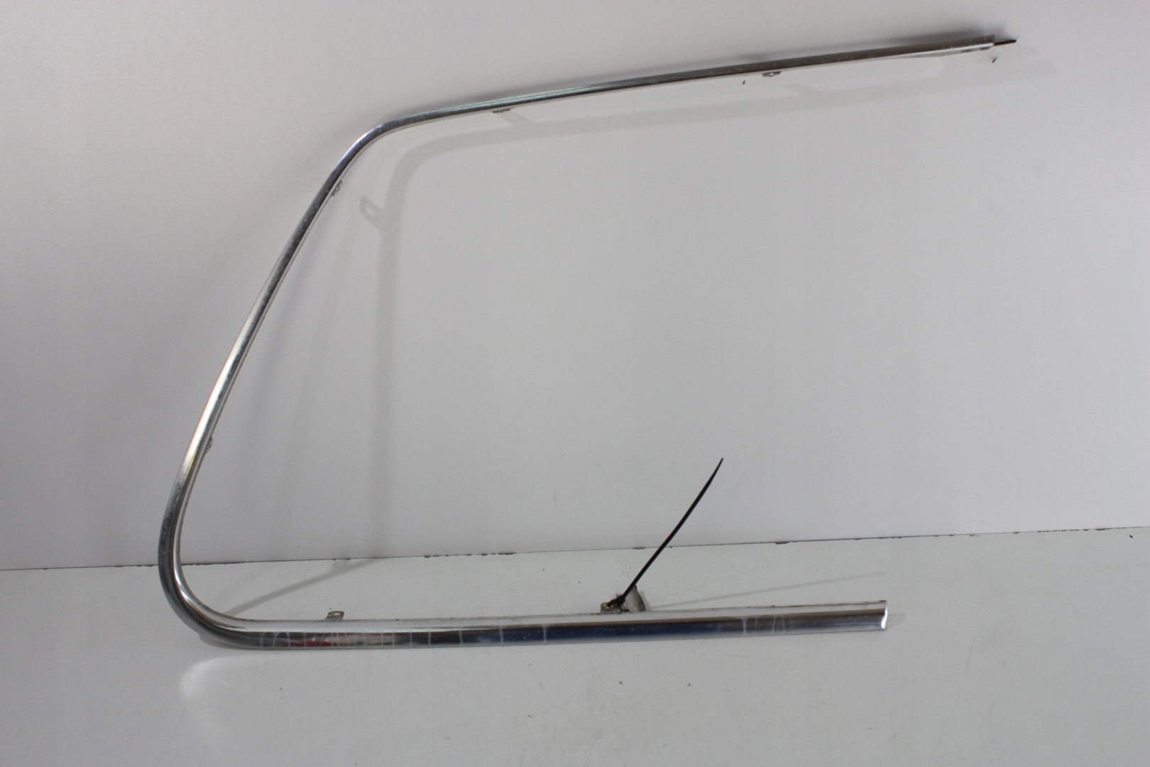 VW TOUAREG LISTWA BOCZNA CHROM PRAWY TYL 7L6853996