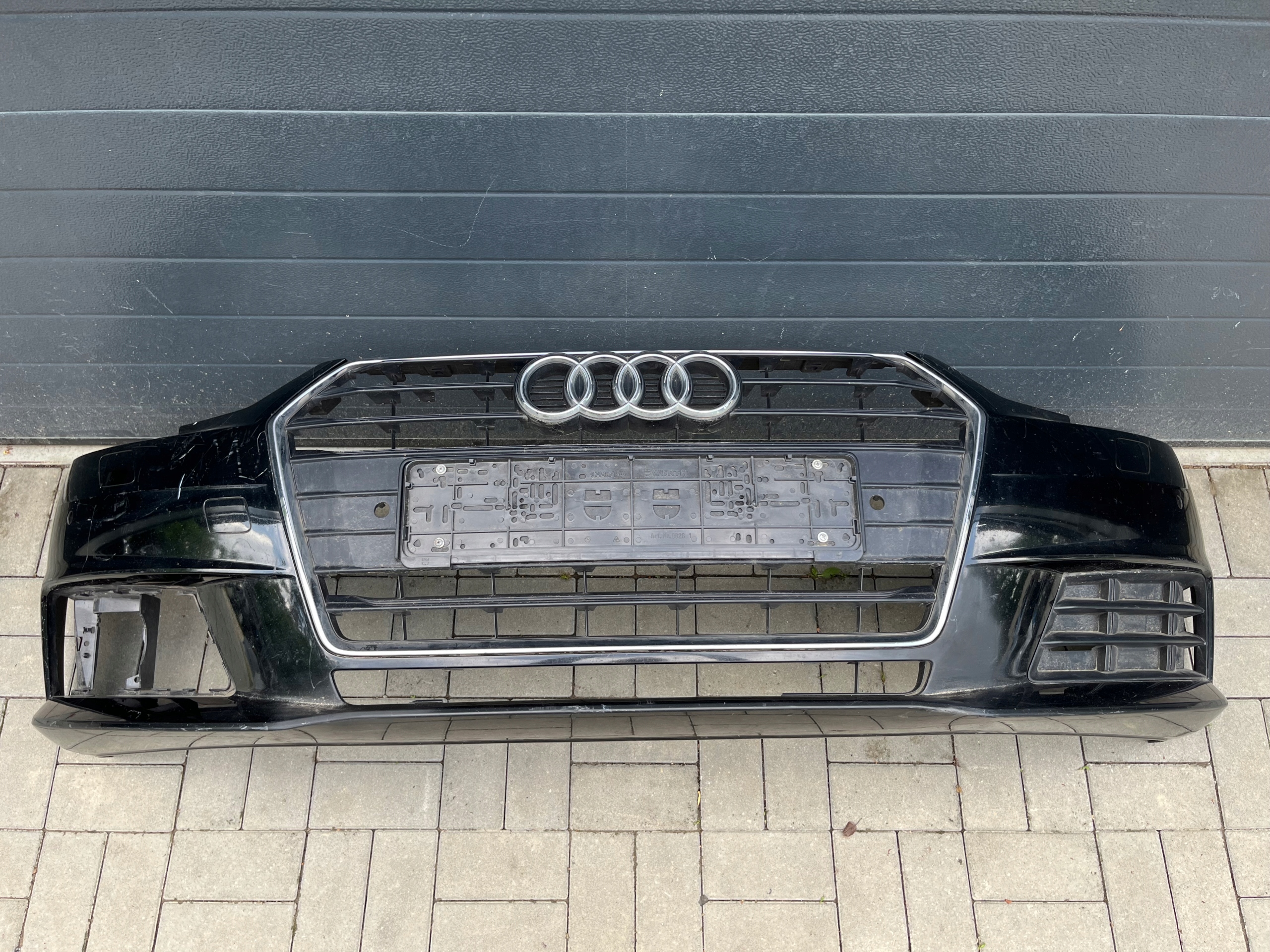 Audi A4 bumper front 15-19 8W0 washer park