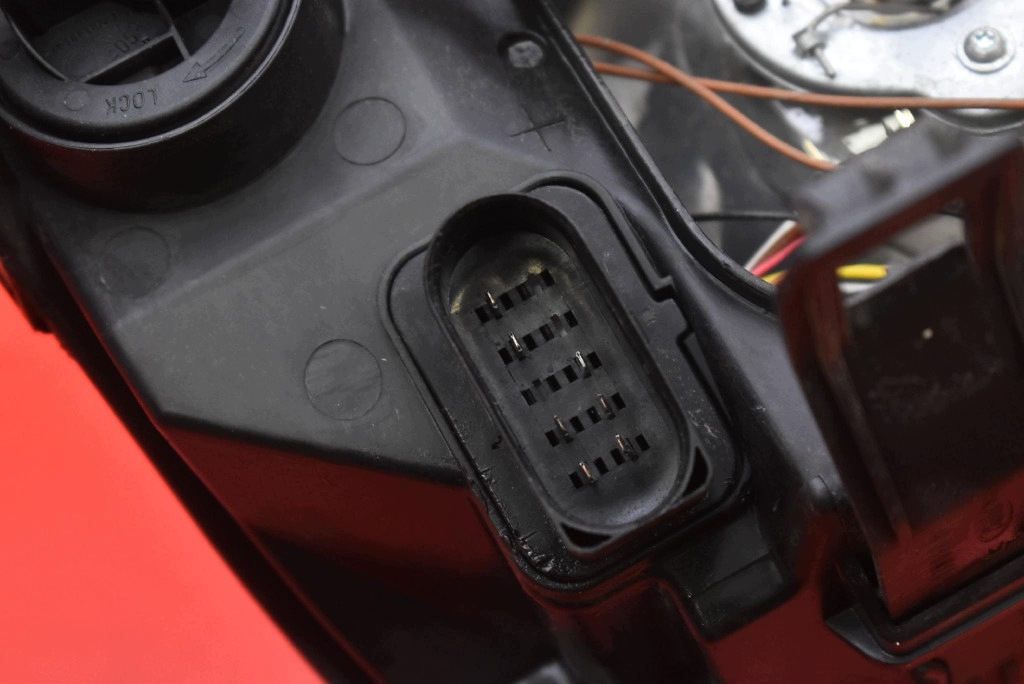 REFLEKTOR left light front EU FORD FOCUS MK2 04-08