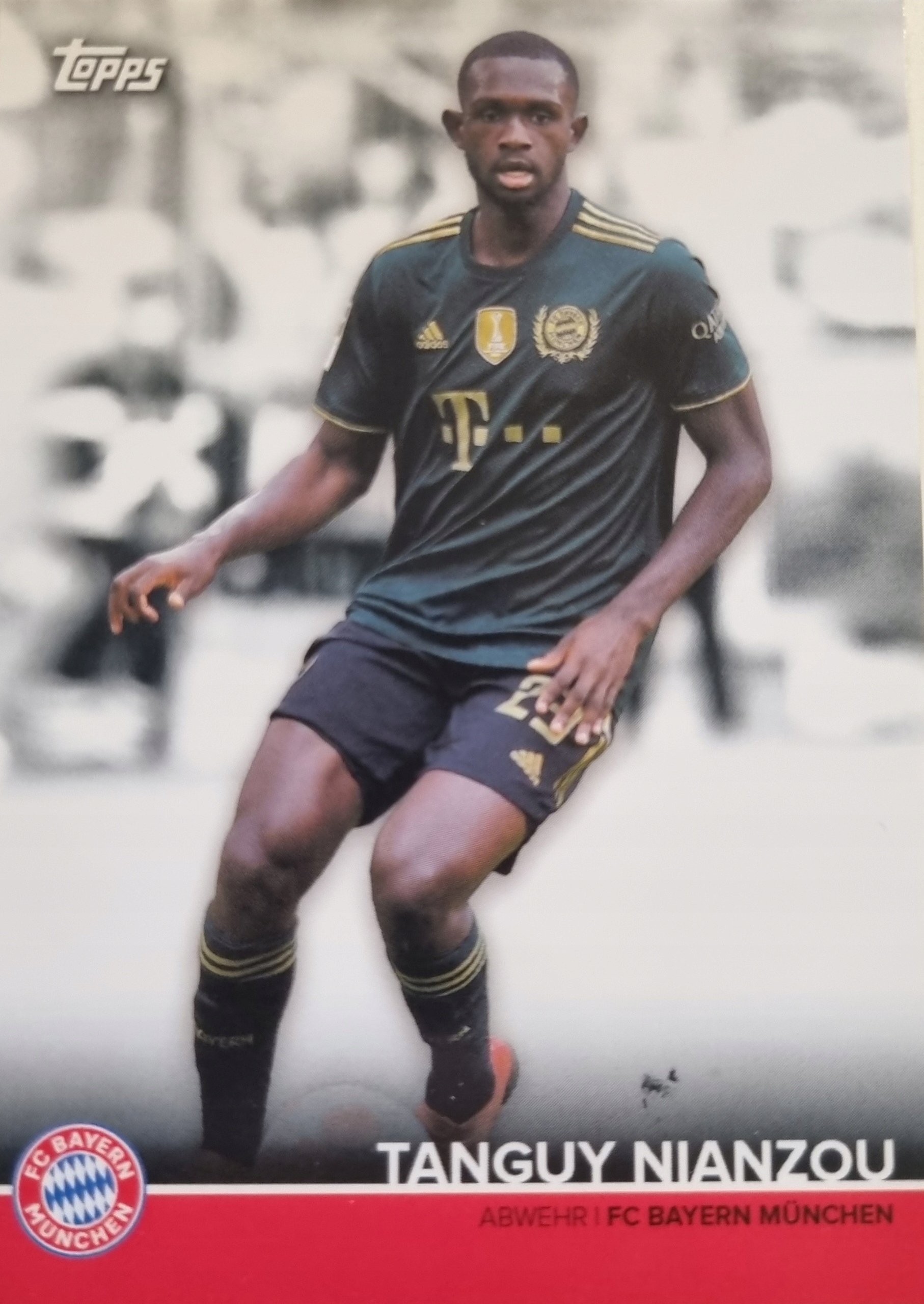 Topps Bayern Monachium 21-22 -tanguy Nianzou