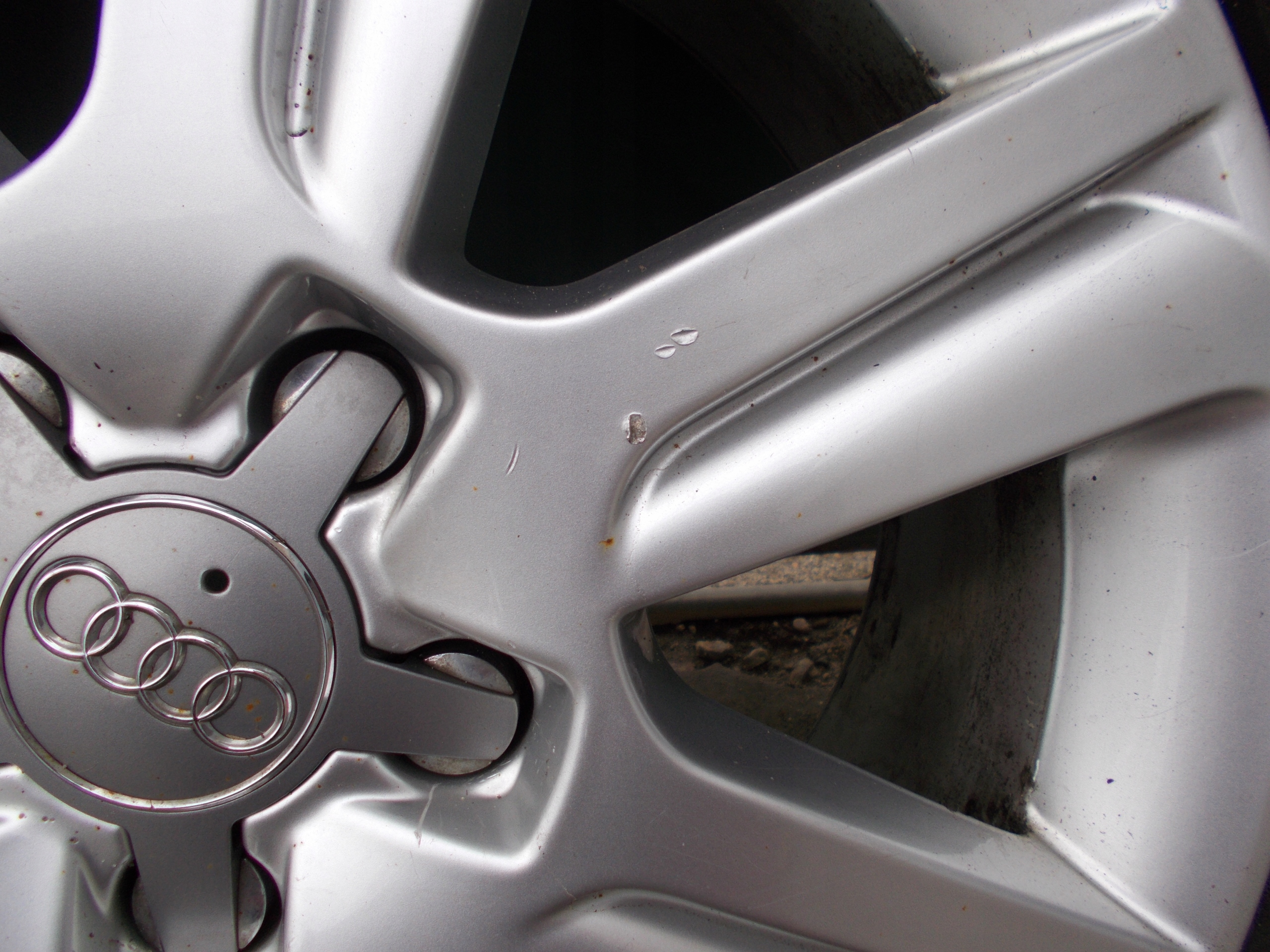 AUDI A4 disc 17 8K0601025N ET46 5X112 KPL