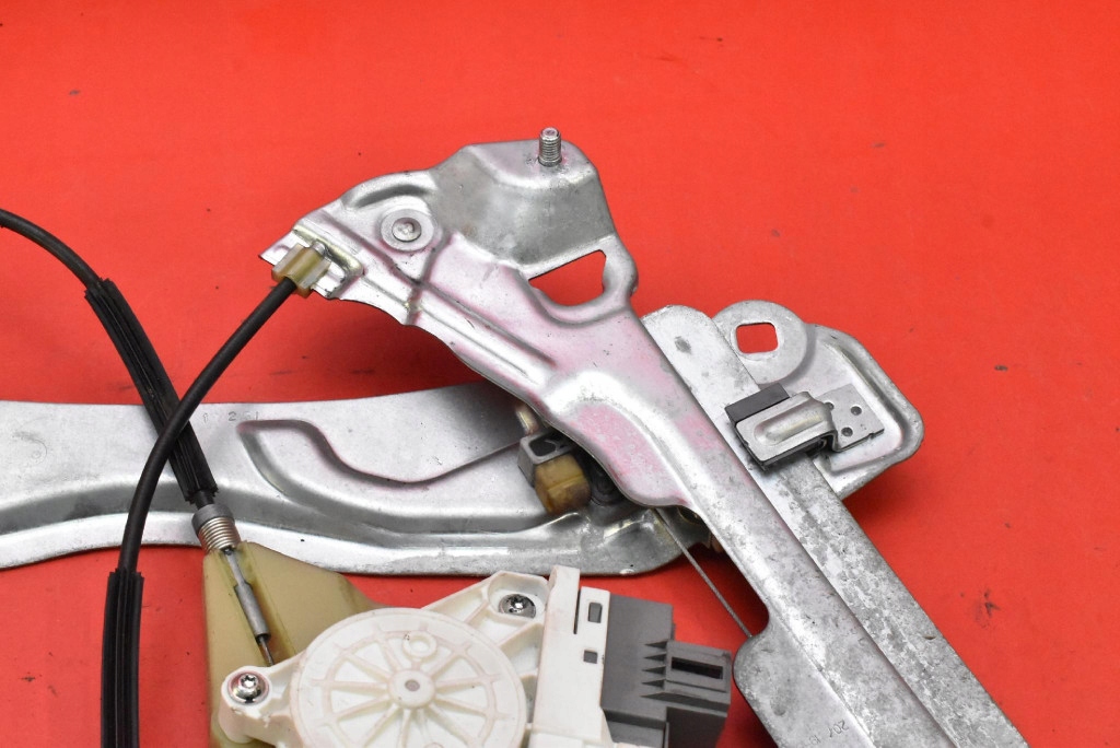 window regulator left front MITSUBISHI ECLIPSE 4 IV 4G COUPE 06-09