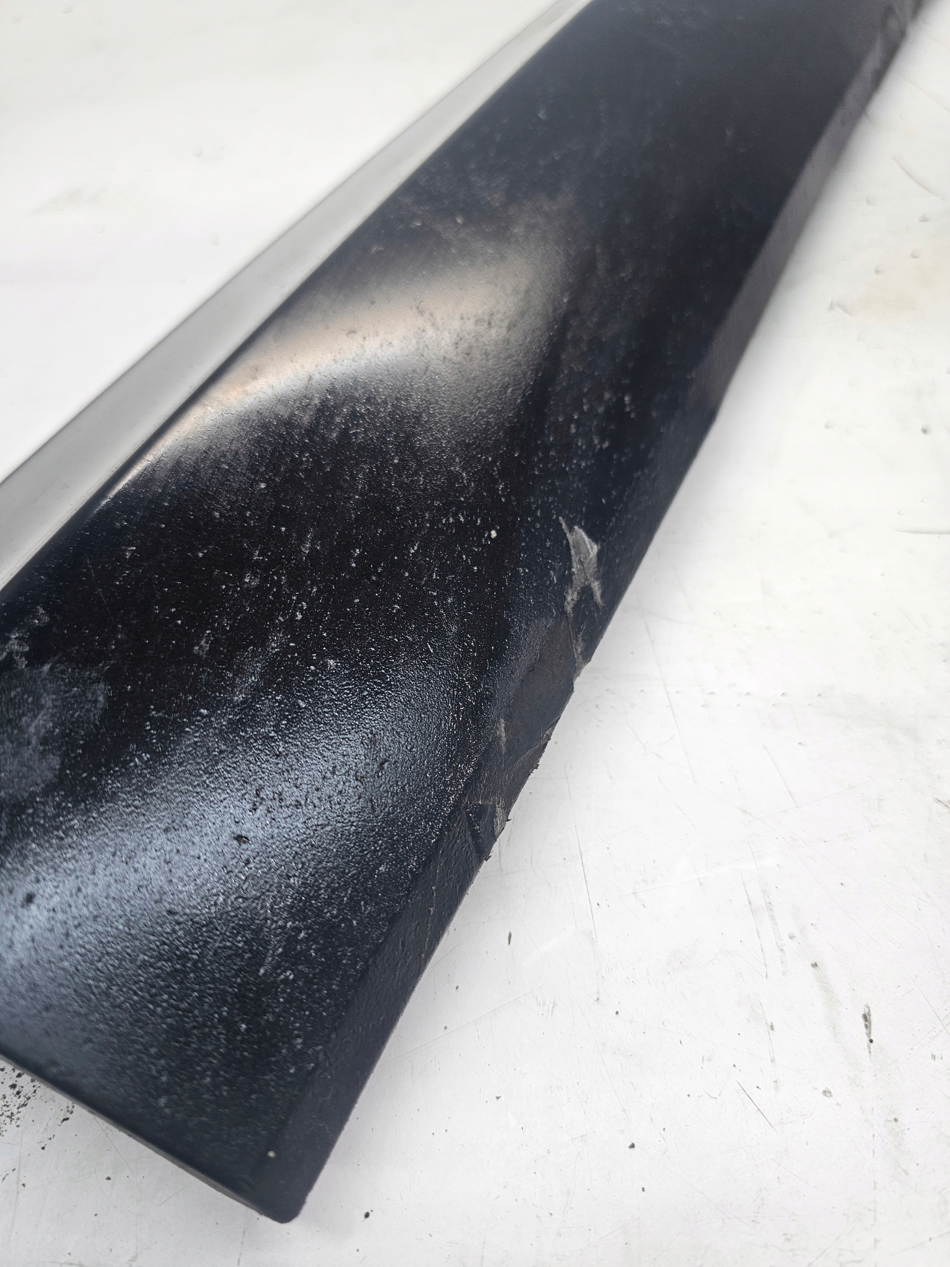 moulding lower door left front AUDI Q3 8U 8U0853959F LY9B