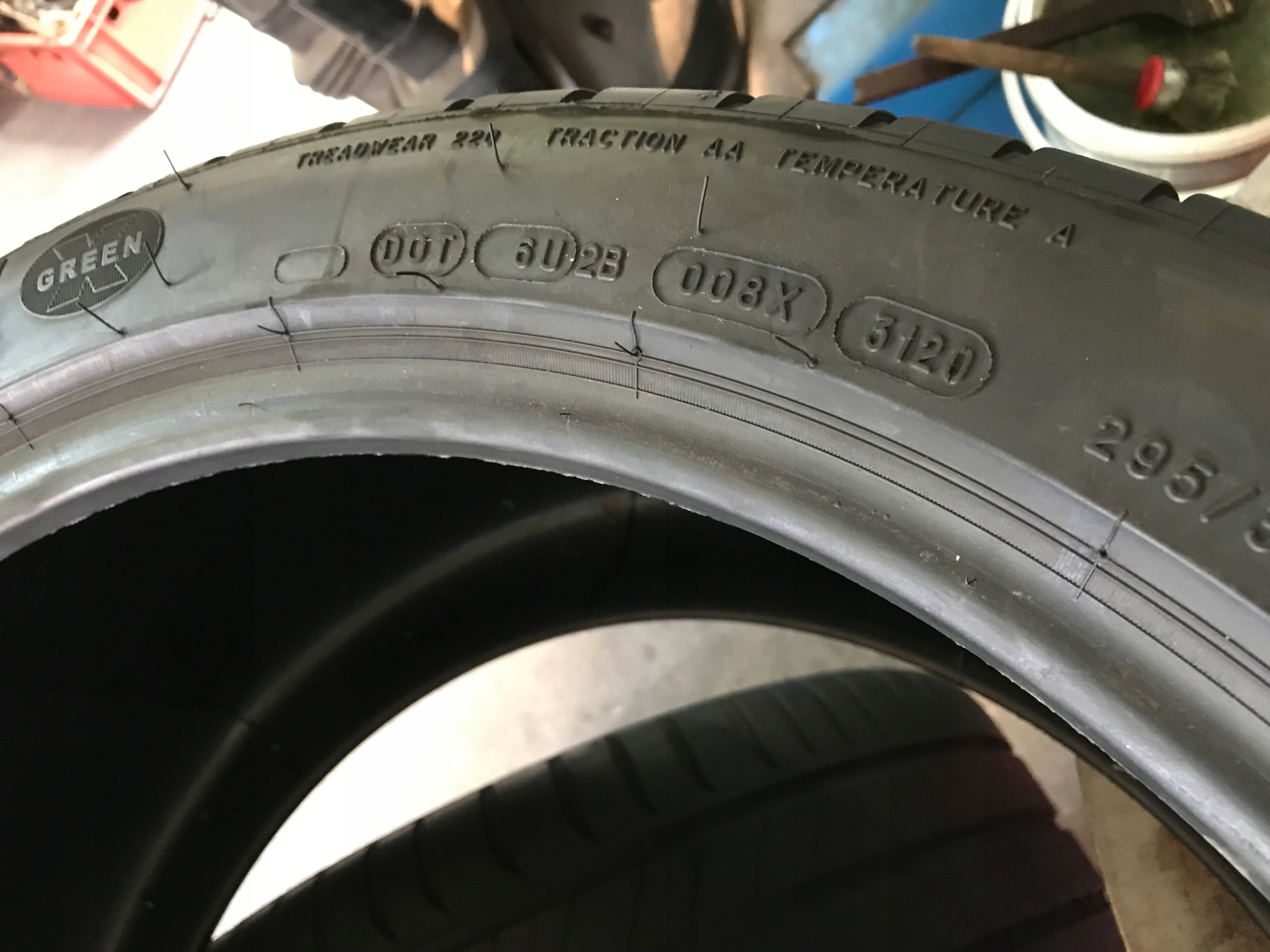 tyres summer 295/35R21 Michelin Latitude Sport 6mm