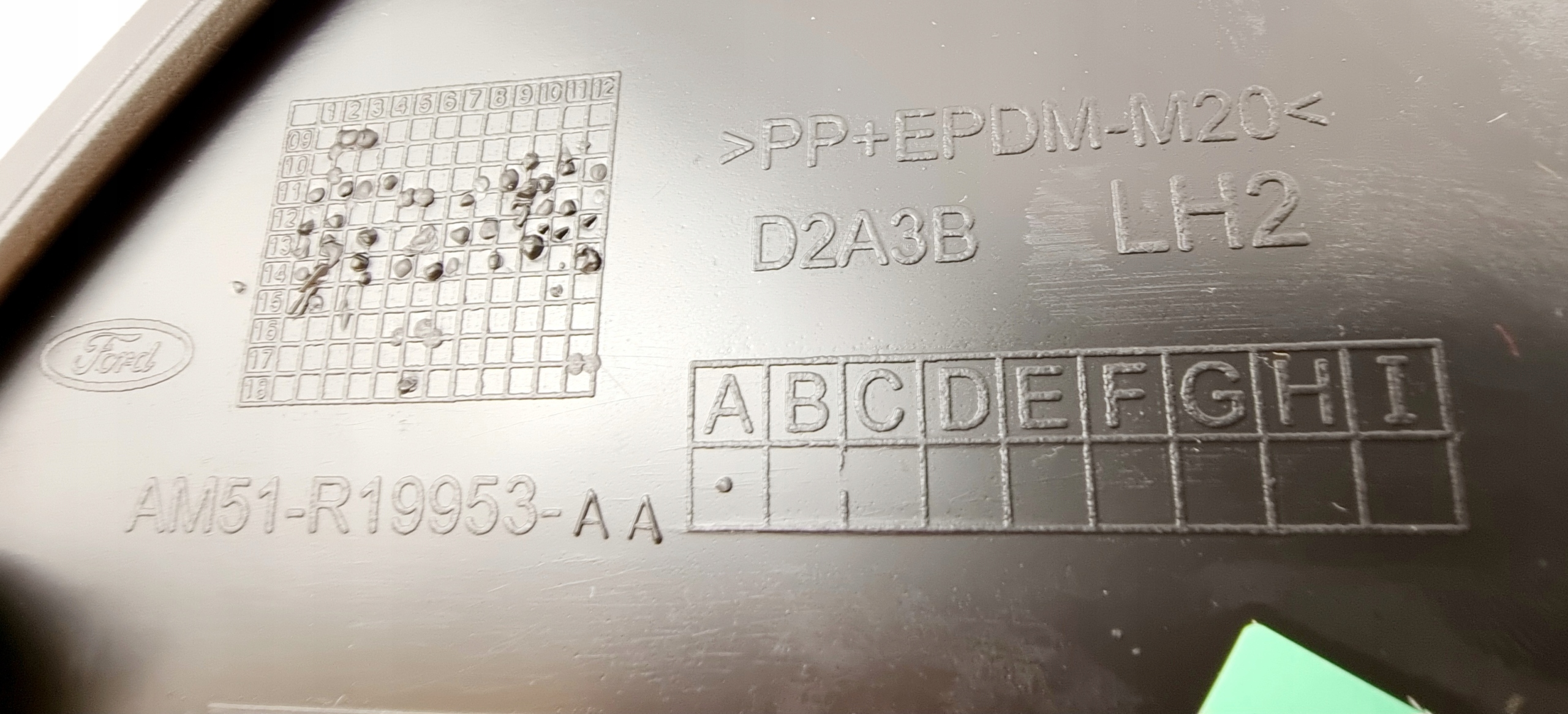 KRATKA HALOGENU LEWA C-MAX 10-15 _ AM51-R19953-BC Numer katalogowy oryginału AM51-R19953-BC