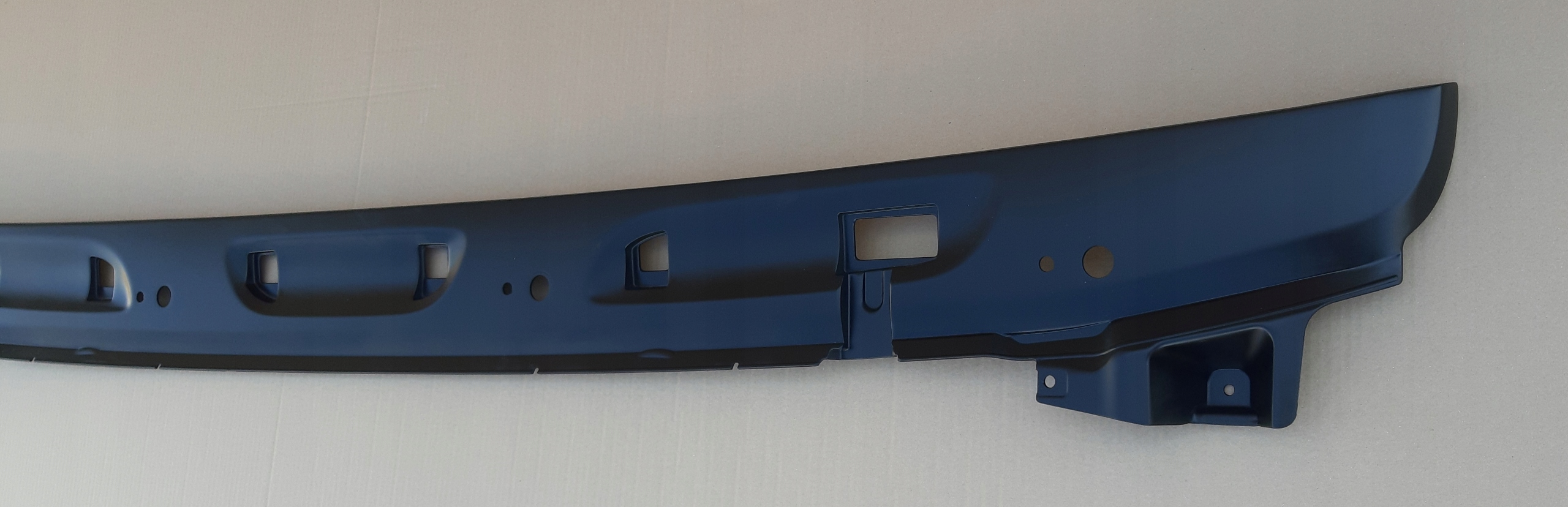 DAF XF 106 EURO 6 PODSZYBIE LISTWA 1940691 Typ samochodu Samochody ciężarowe