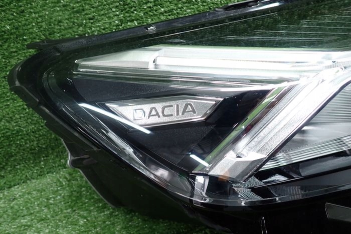 DACIA SANDERO LOGAN III JOGGER 20- reflektor right light right