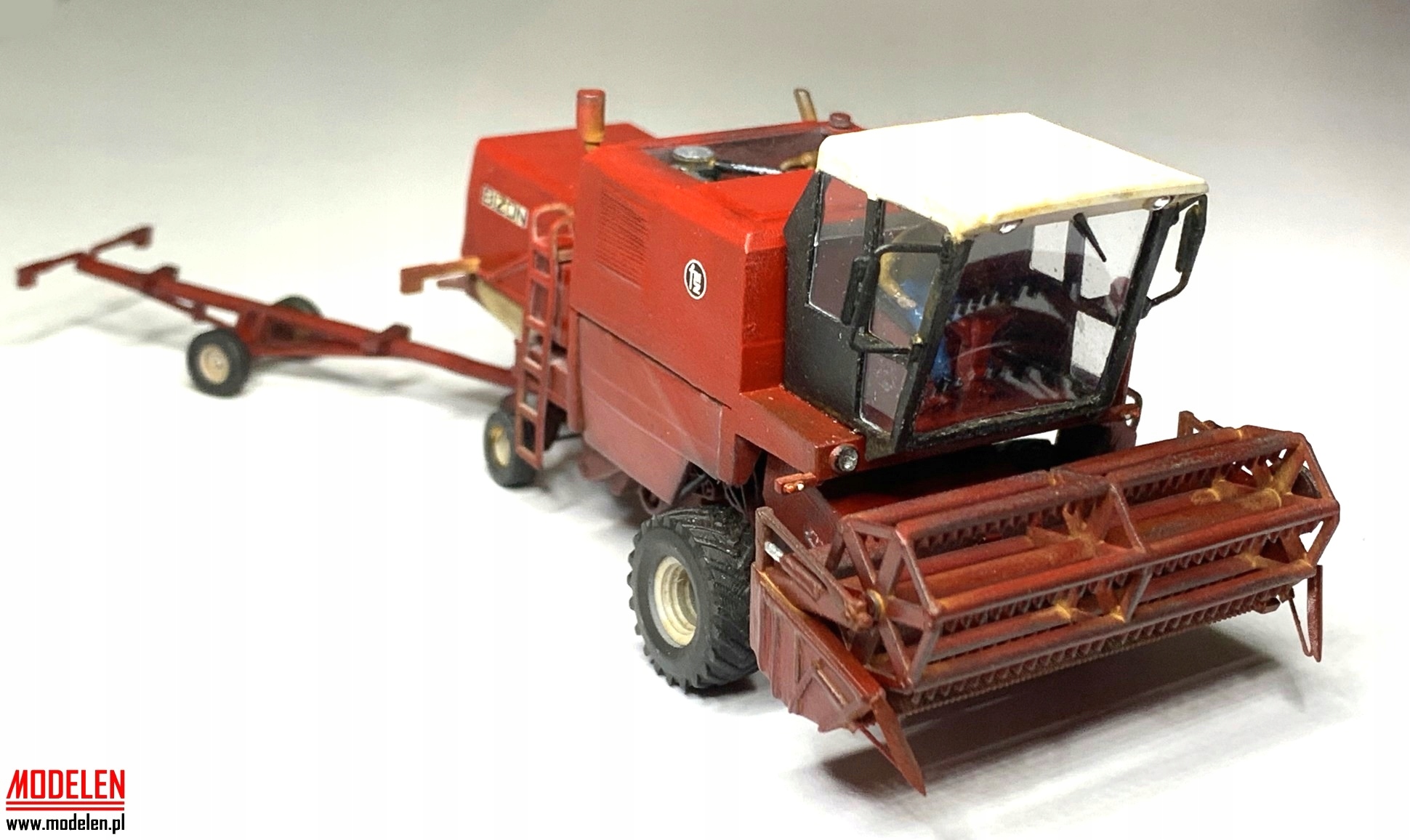 Kombajn Bizon Z056 Kombajn měřítko 1:87 H0 Model K Sestavení