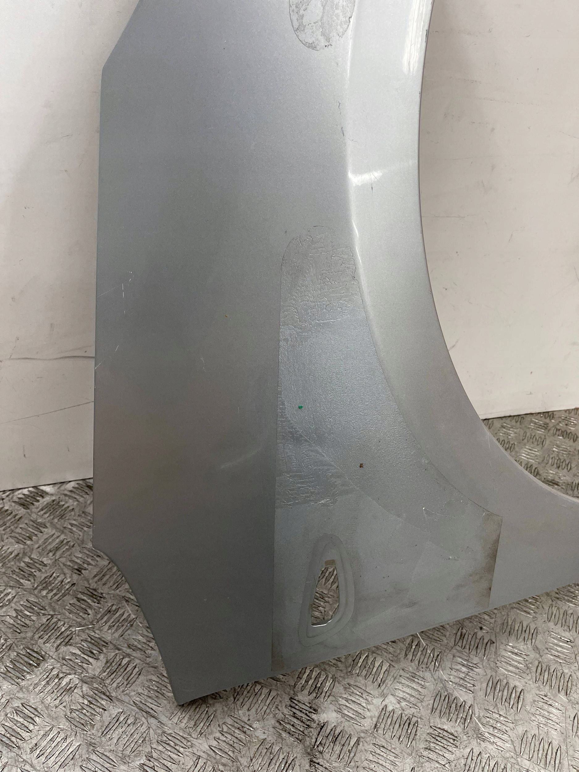 fender front front right KIA CEED II 2 12