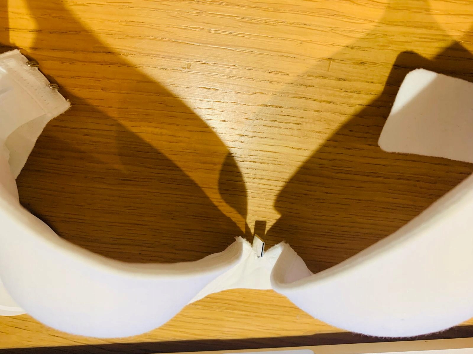 Triumph Body Make Up Cotton Touch WHP BIUSTONOSZ USZTYWNIANY BIAŁY 70B Kolekcja Body Make Up Cotton Touch