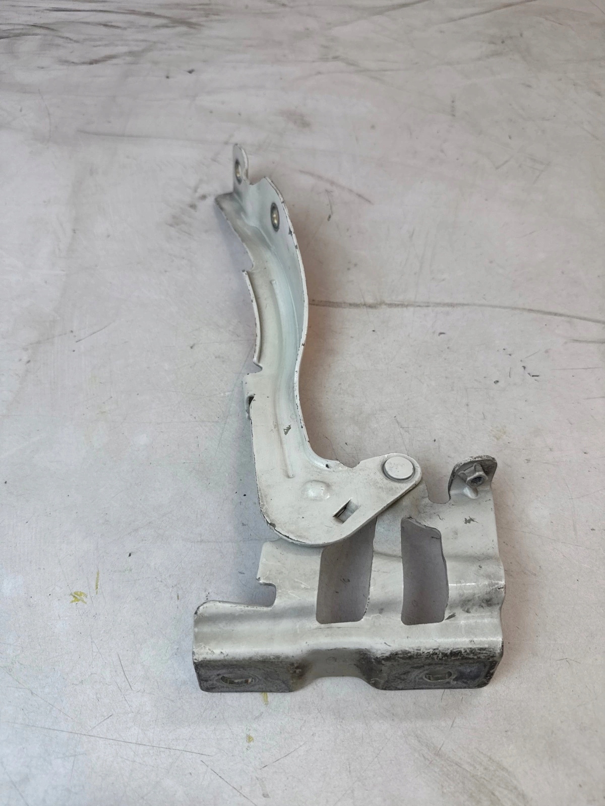 hinge bonnets front front right Kia Rio III