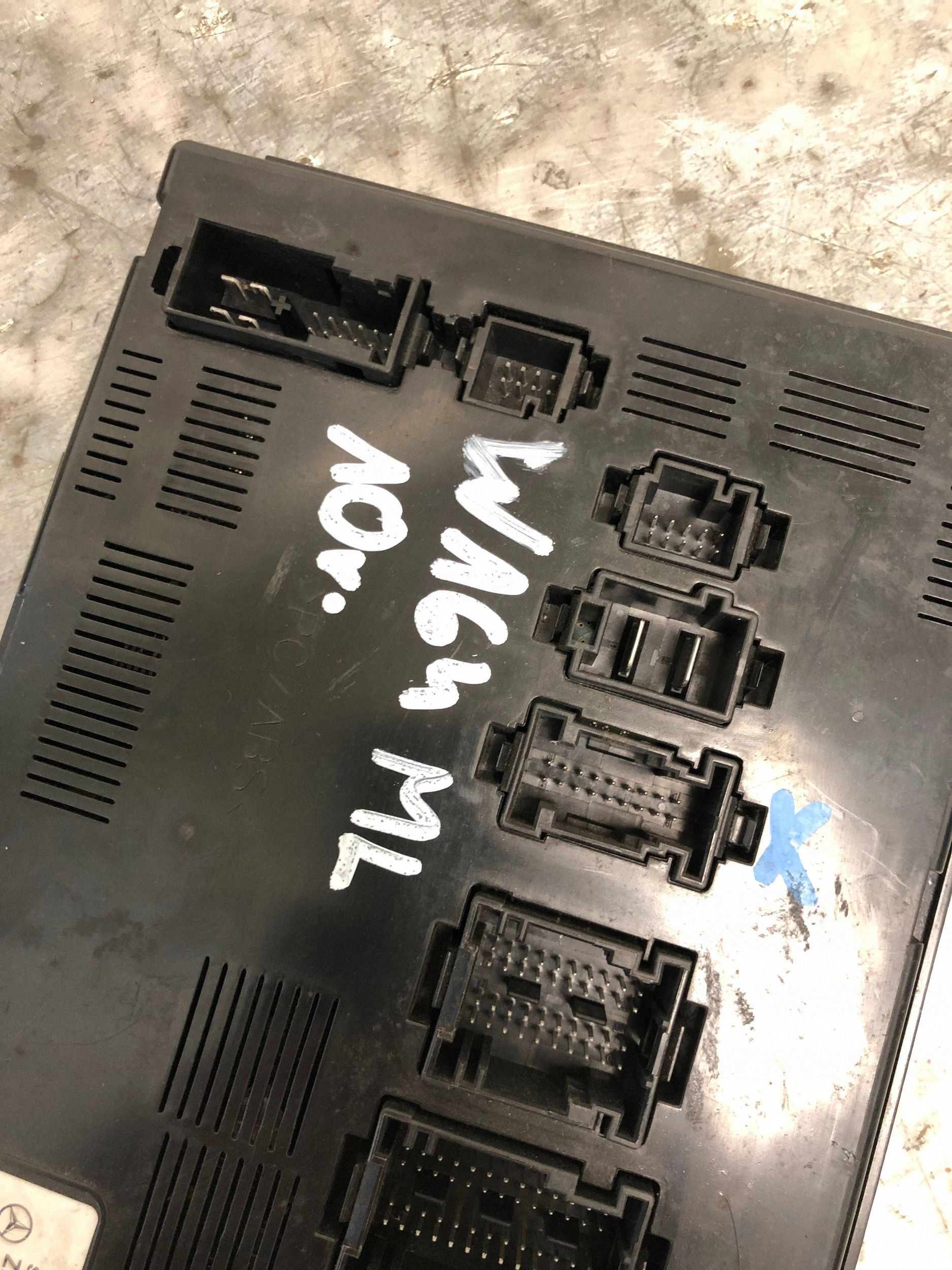 module control unit SAM MERCEDES ML W164 A1644404201