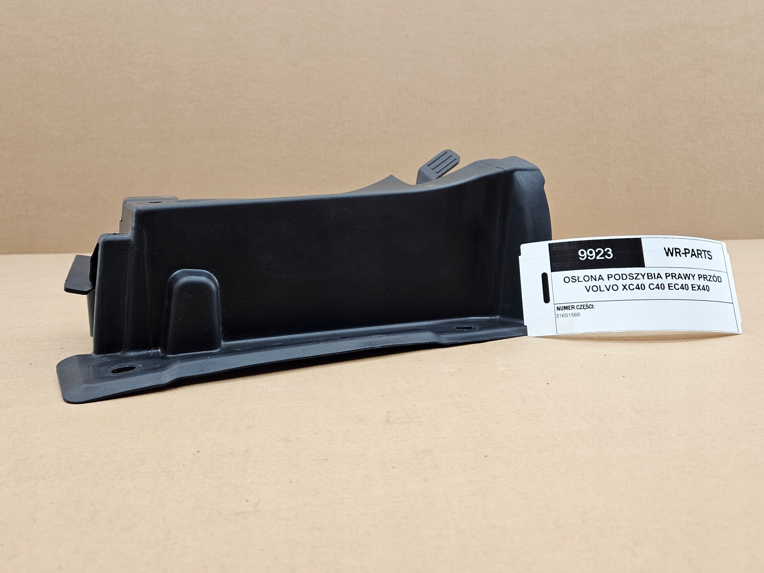 cover under the window right front VOLVO XC40 C40 EX40 EC40