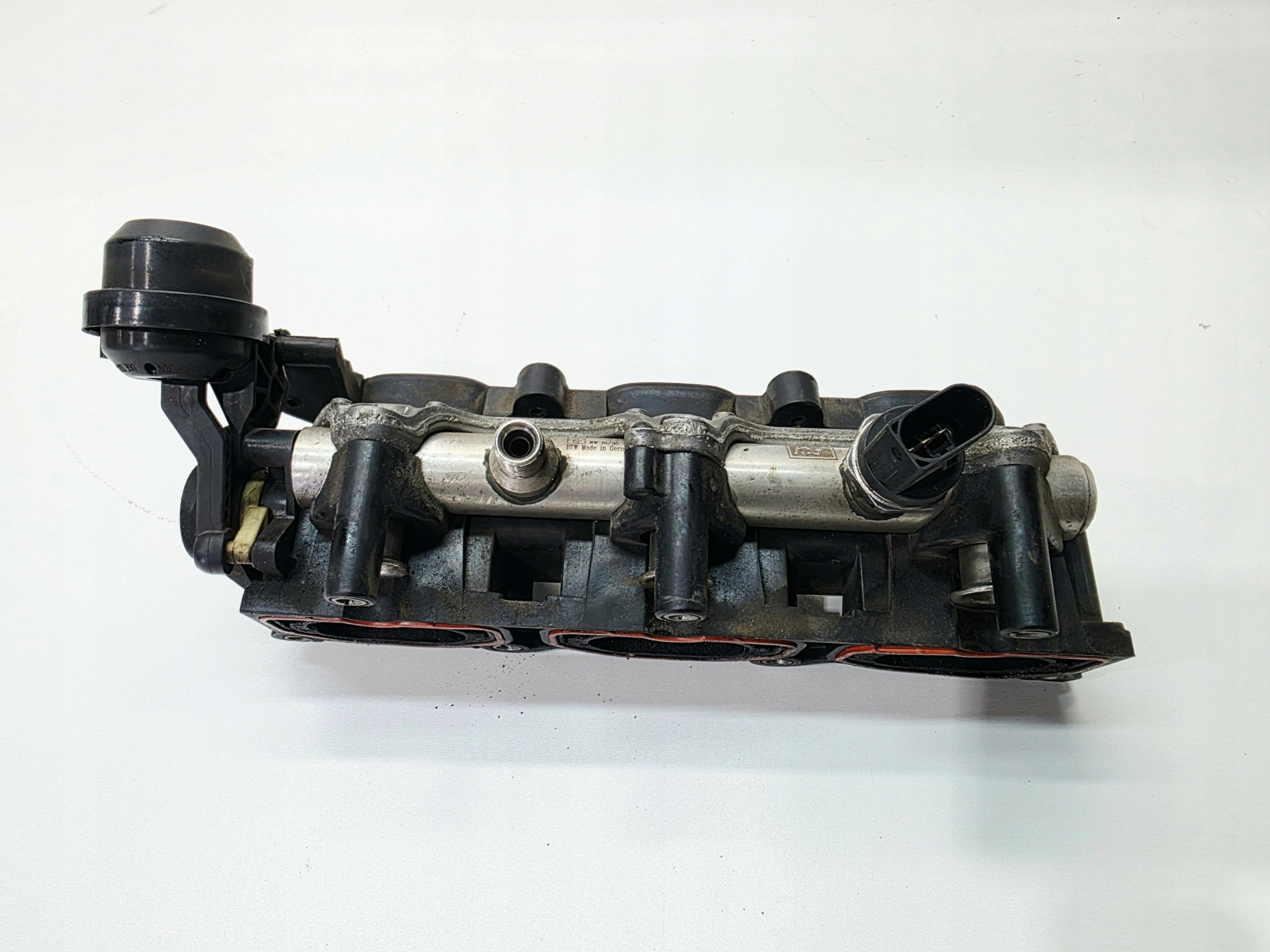 intake manifold left AUDI A4 B7 A6 C6 3.2 FSI 06E133109E