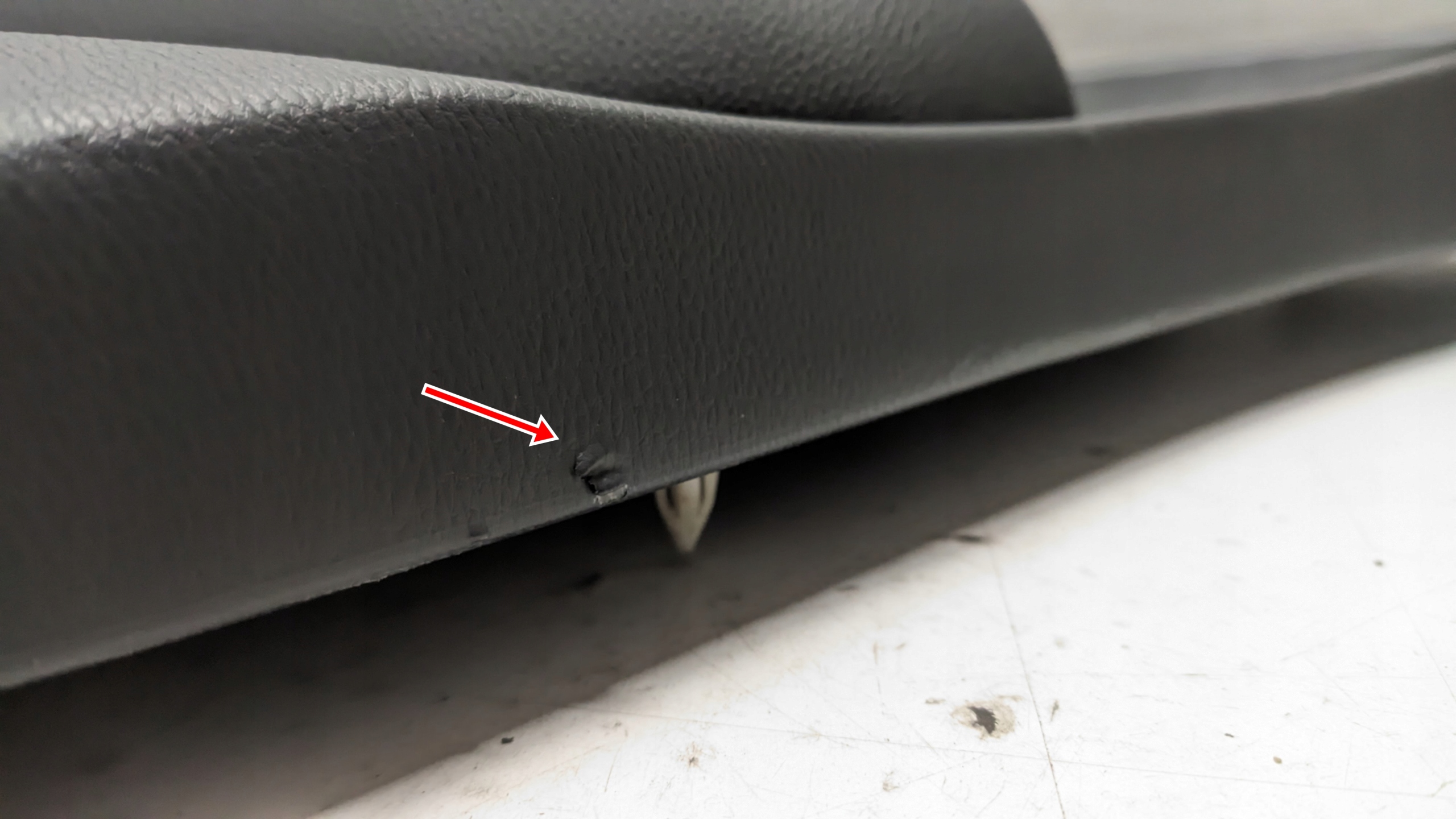 BMW E87 2.0D 11R side door right rear part