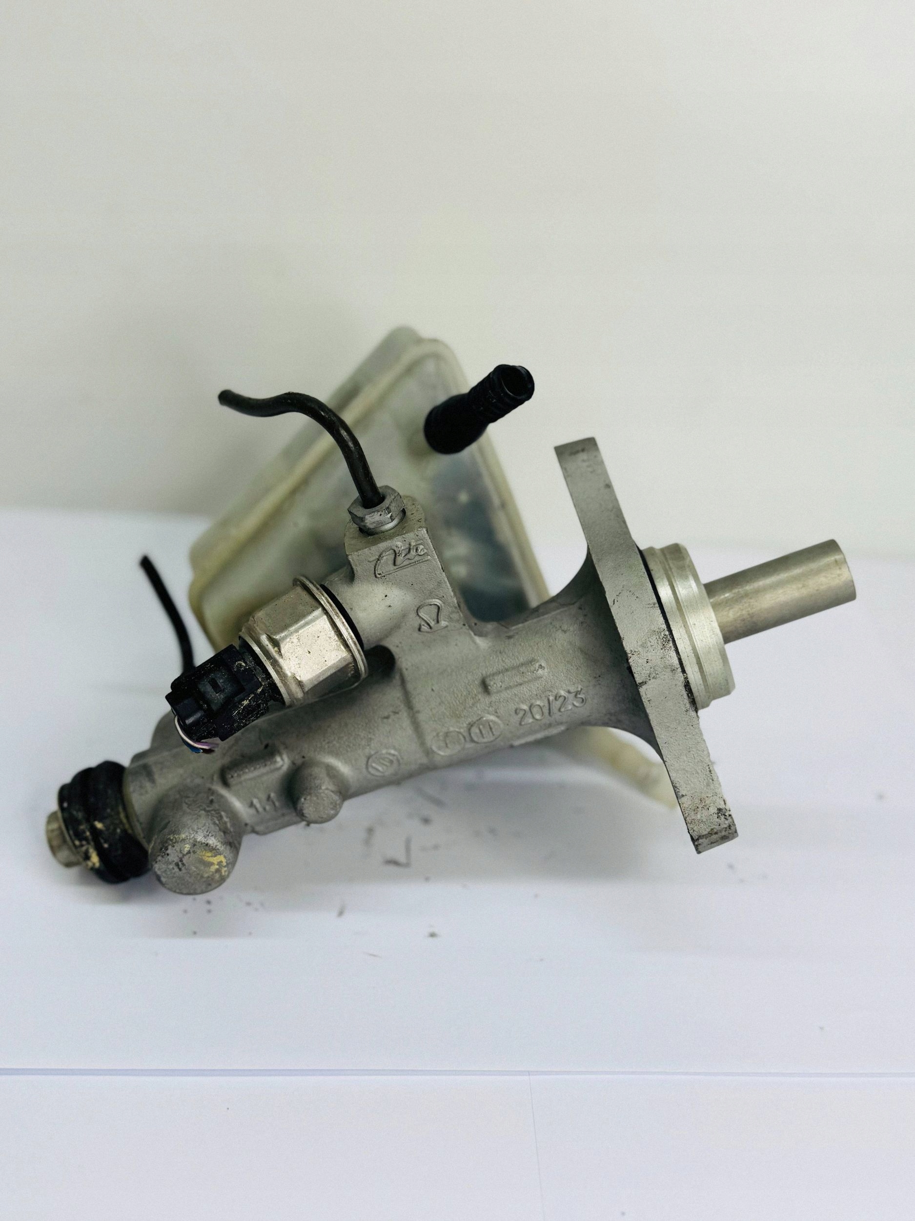 Servofreno serbatoio MERCEDES A2034300002