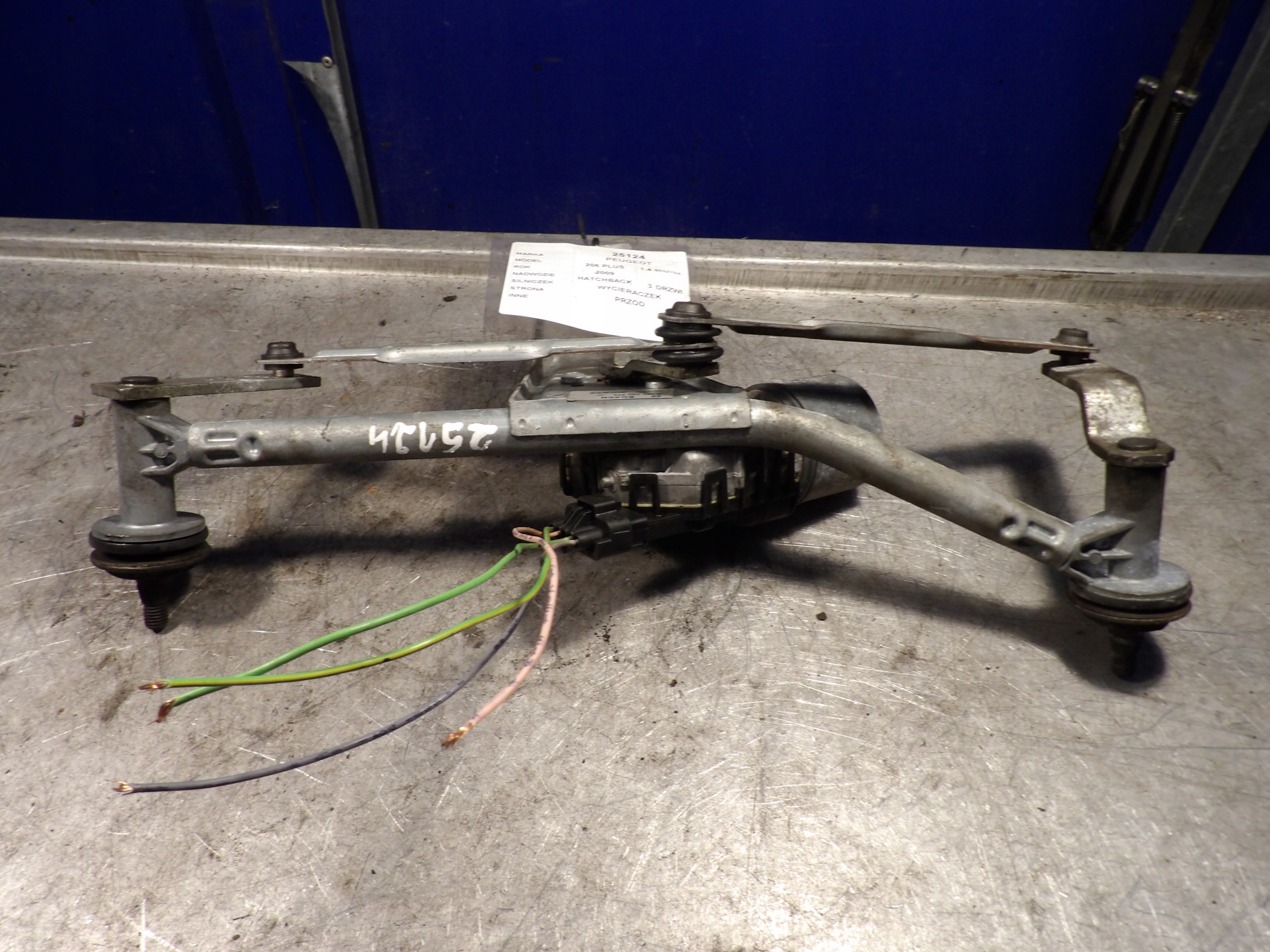 Peugeot 206+ plus wiper mechanism front 3397020578