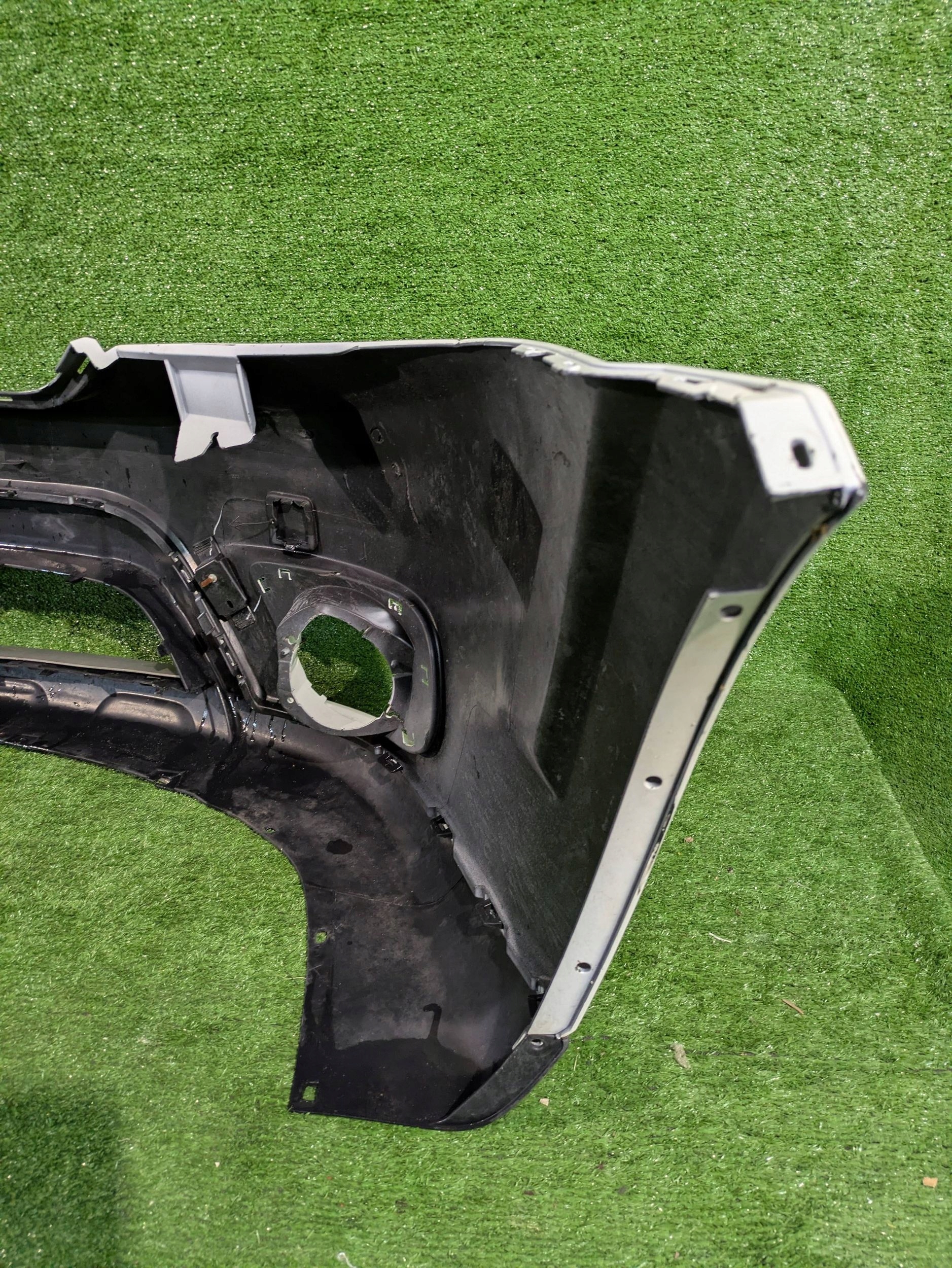 front bumper front DODGE JOURNEY LIFT FIAT FREEMONT 11- NR.7823