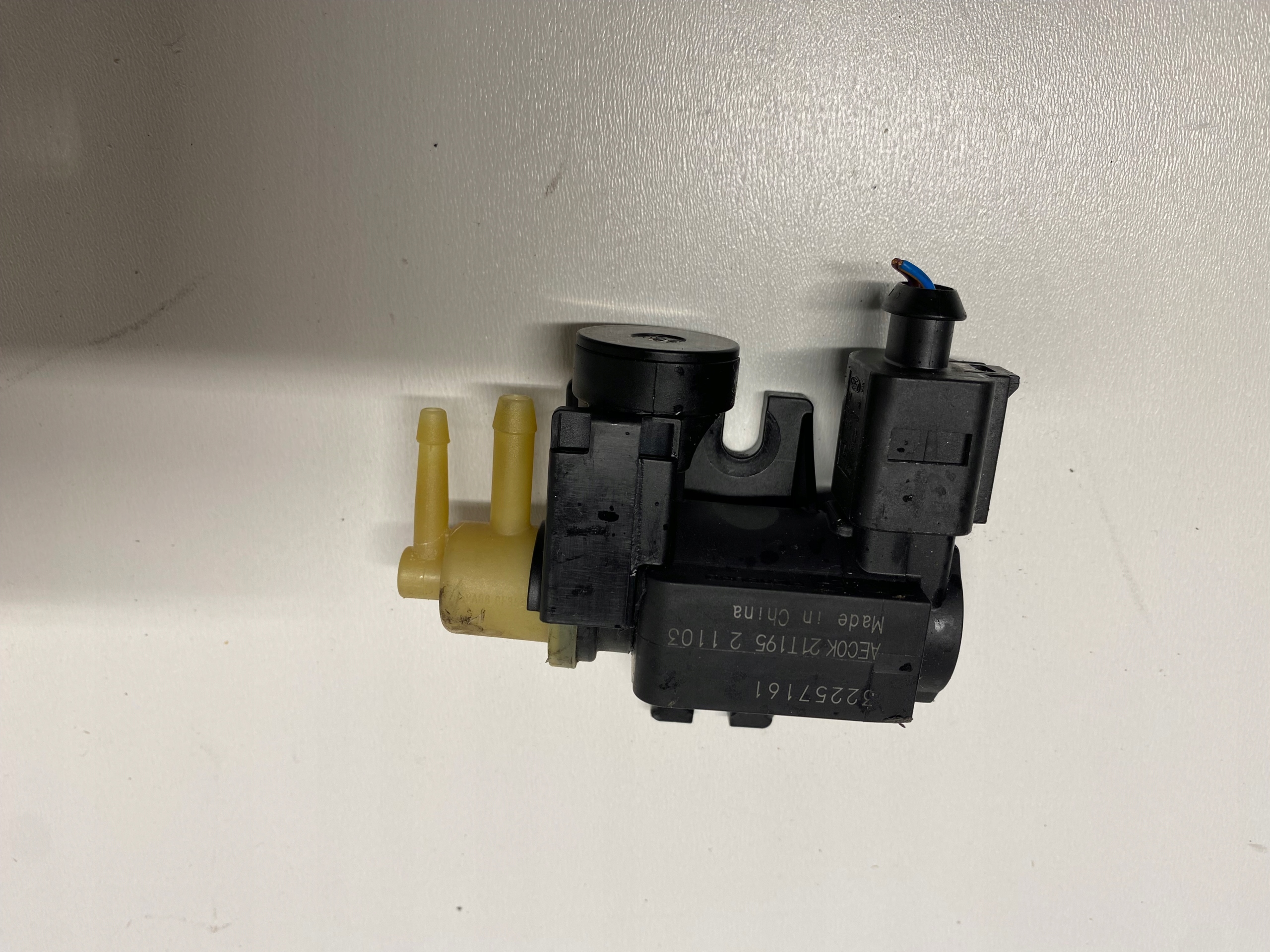 VOLVO XC40 T3 1.5 HYBRYDA Sensor Unterdruck