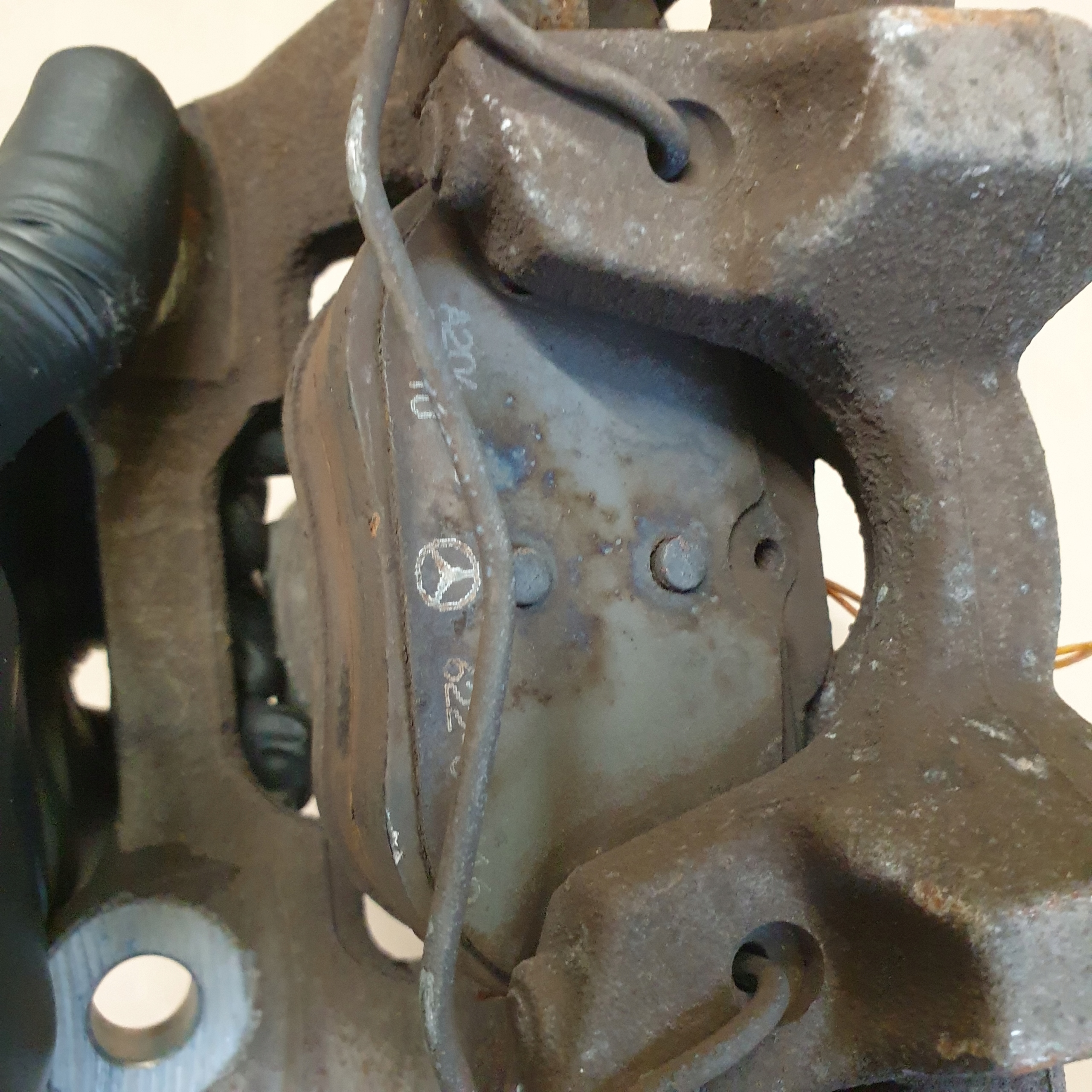 rear right caliper brake MERCEDES E COUPE W207 C W204 OE